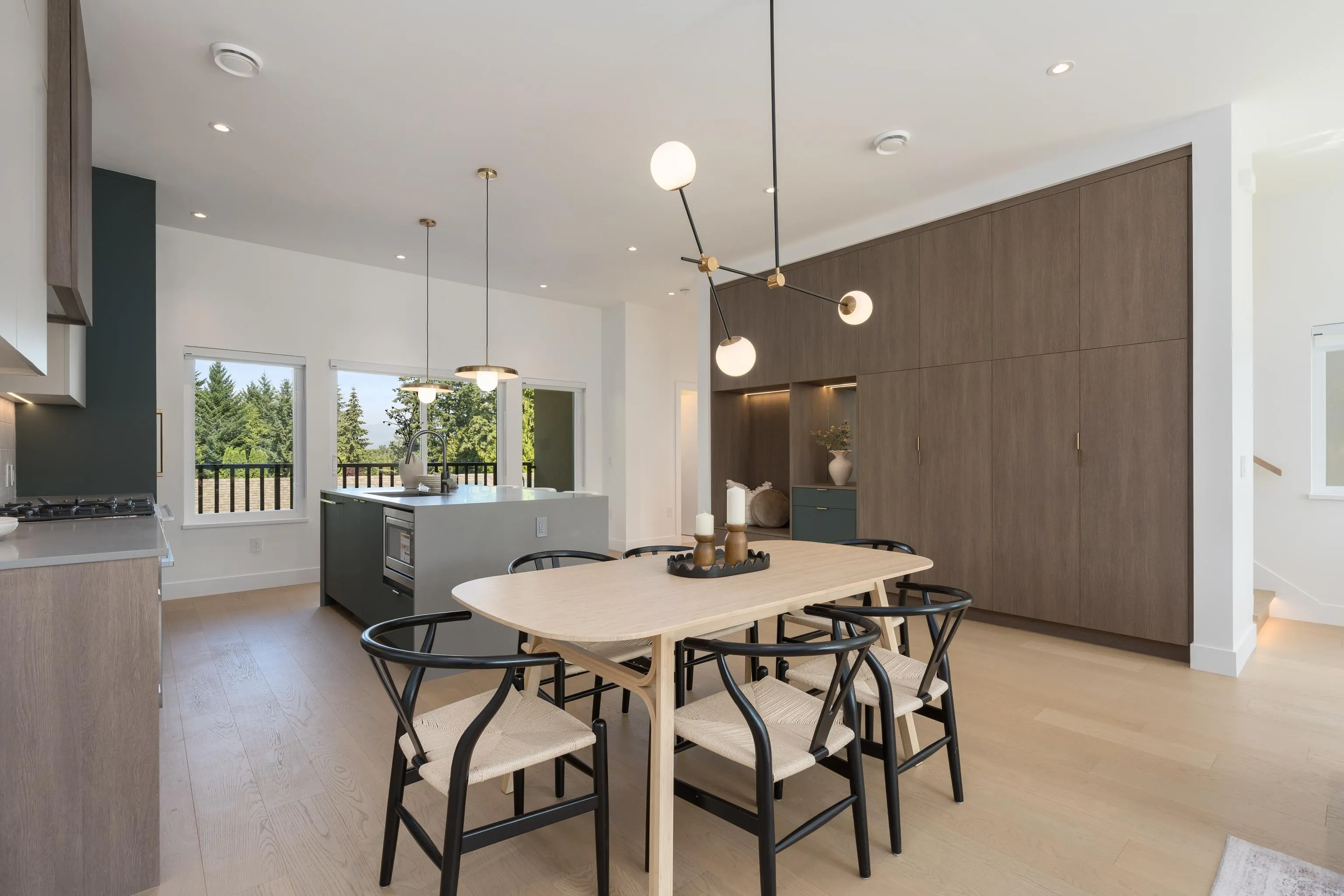 8483 16 Avenue #2