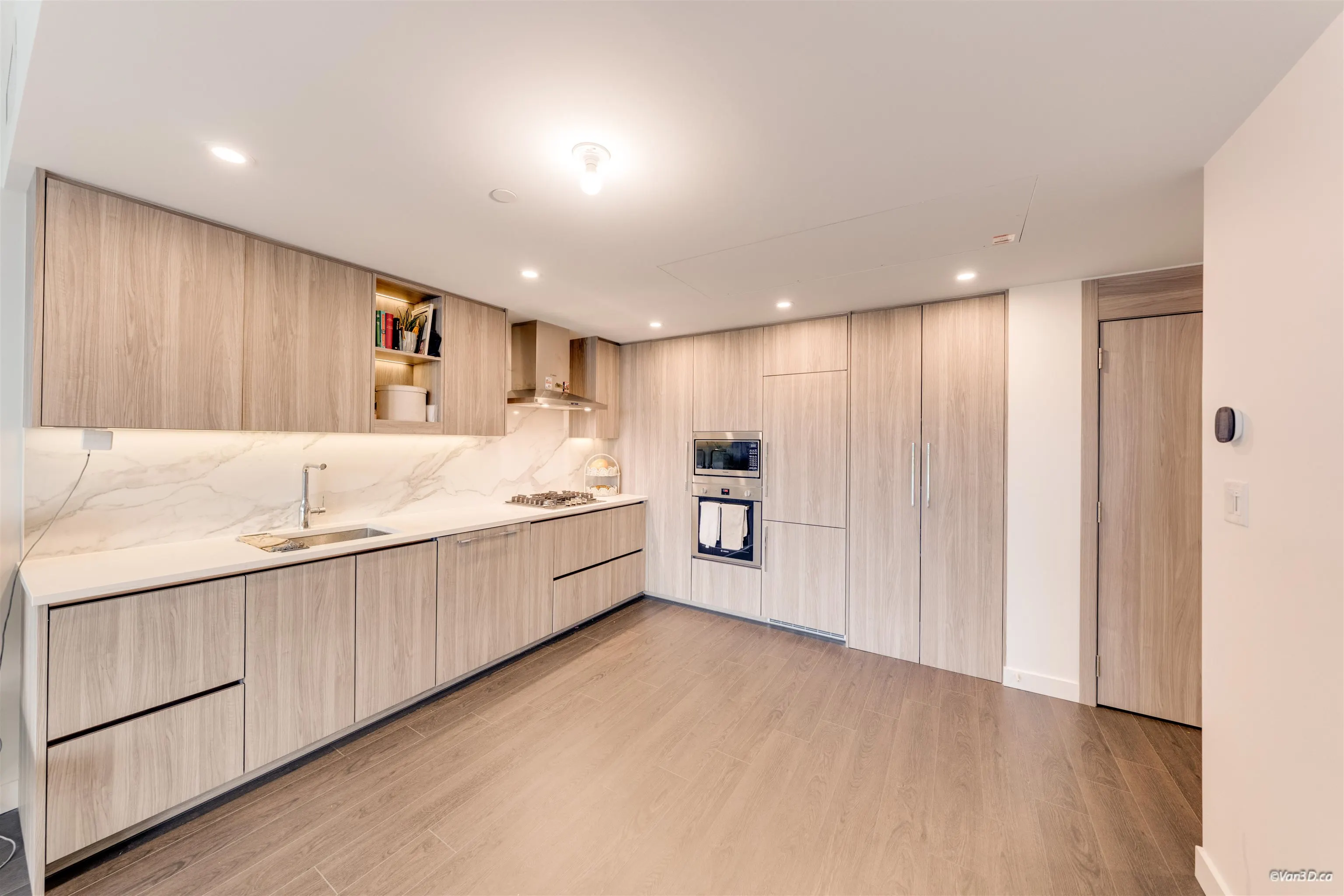 13768 100 Avenue #910