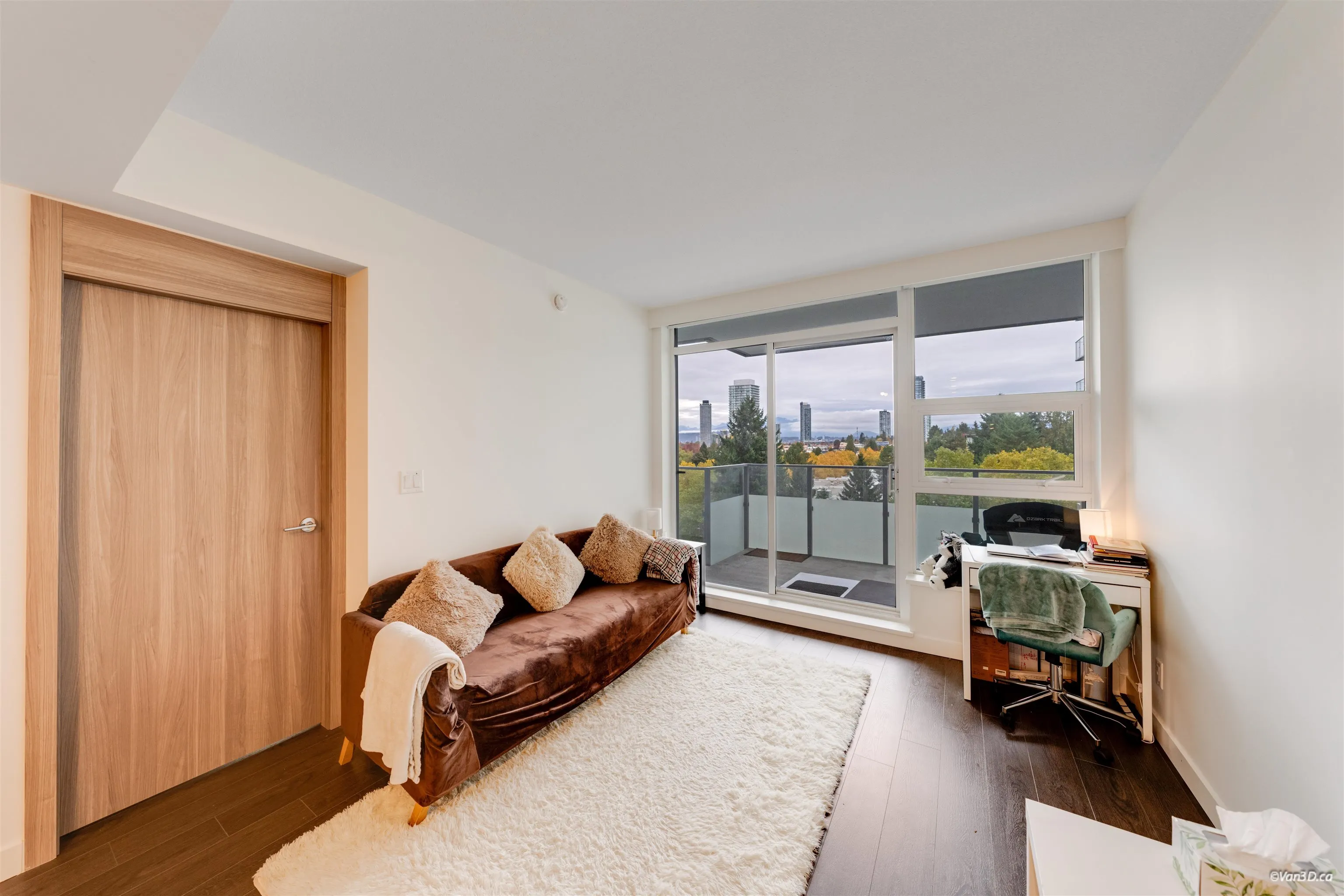 13768 100 Avenue #910