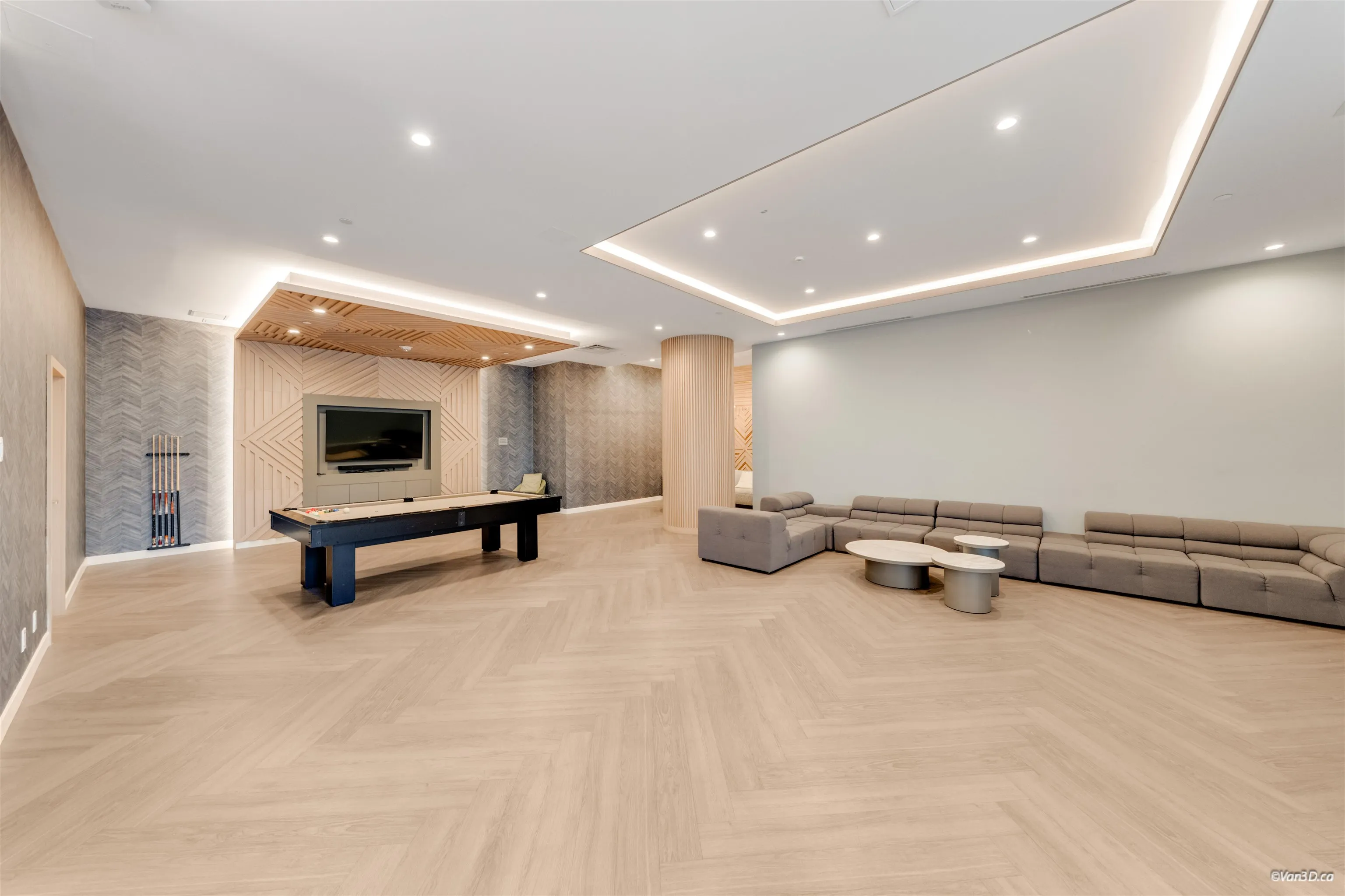 13768 100 Avenue #910