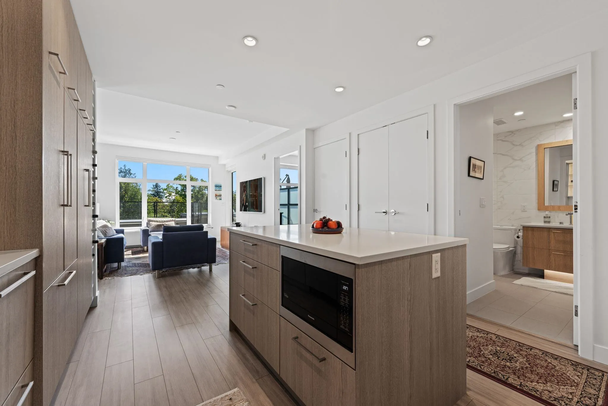 707 E 3 Street #208