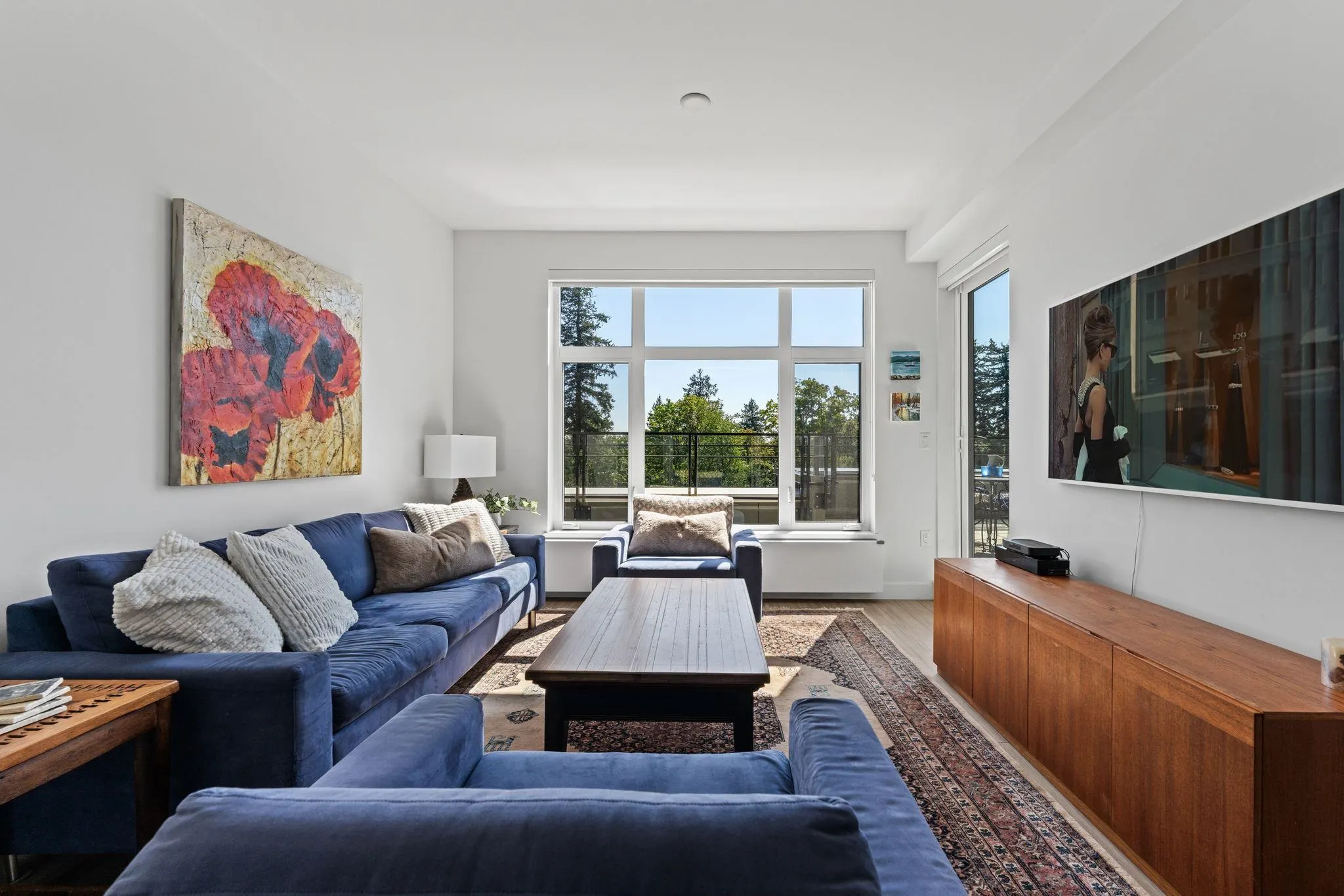 707 E 3 Street #208