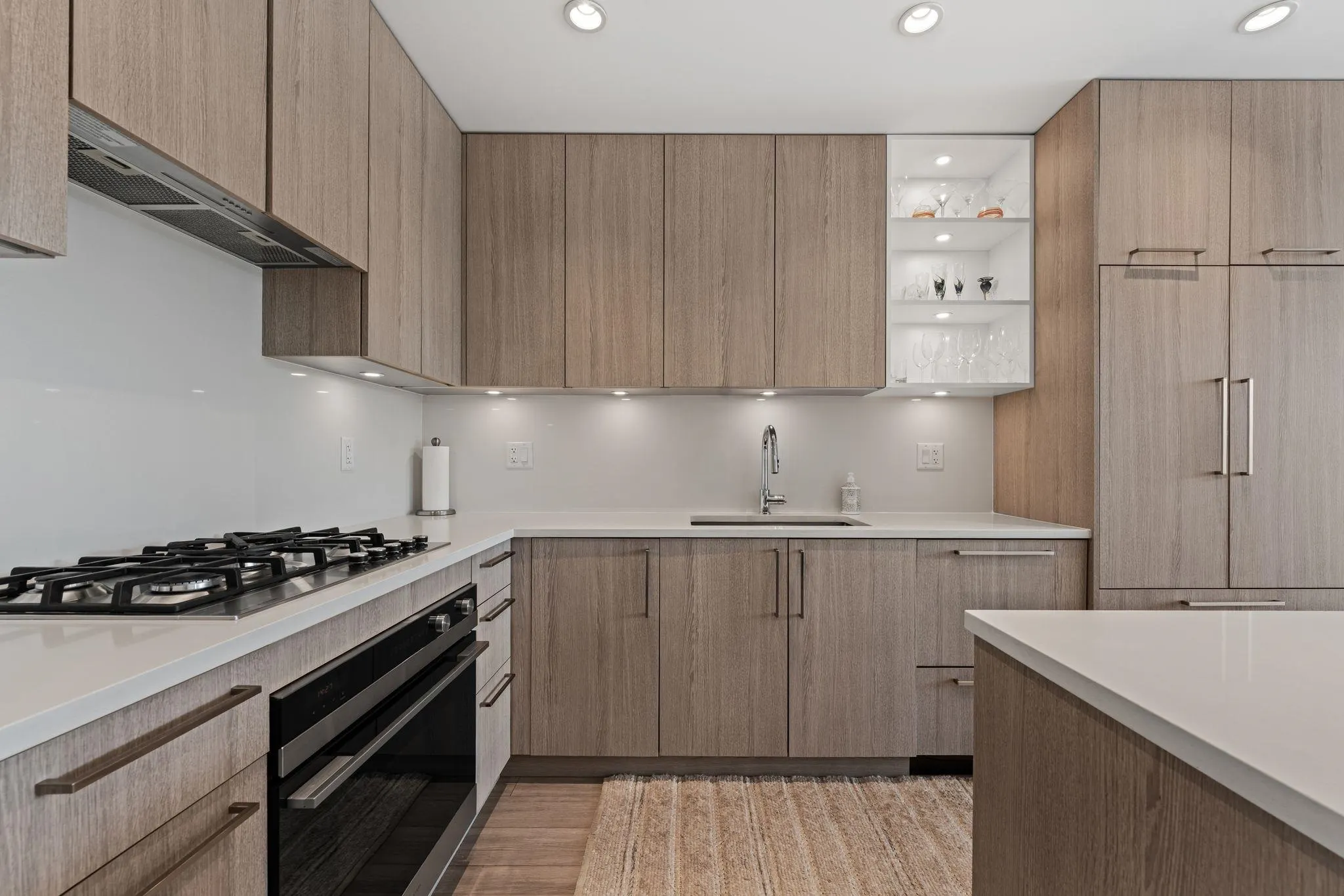 707 E 3 Street #208