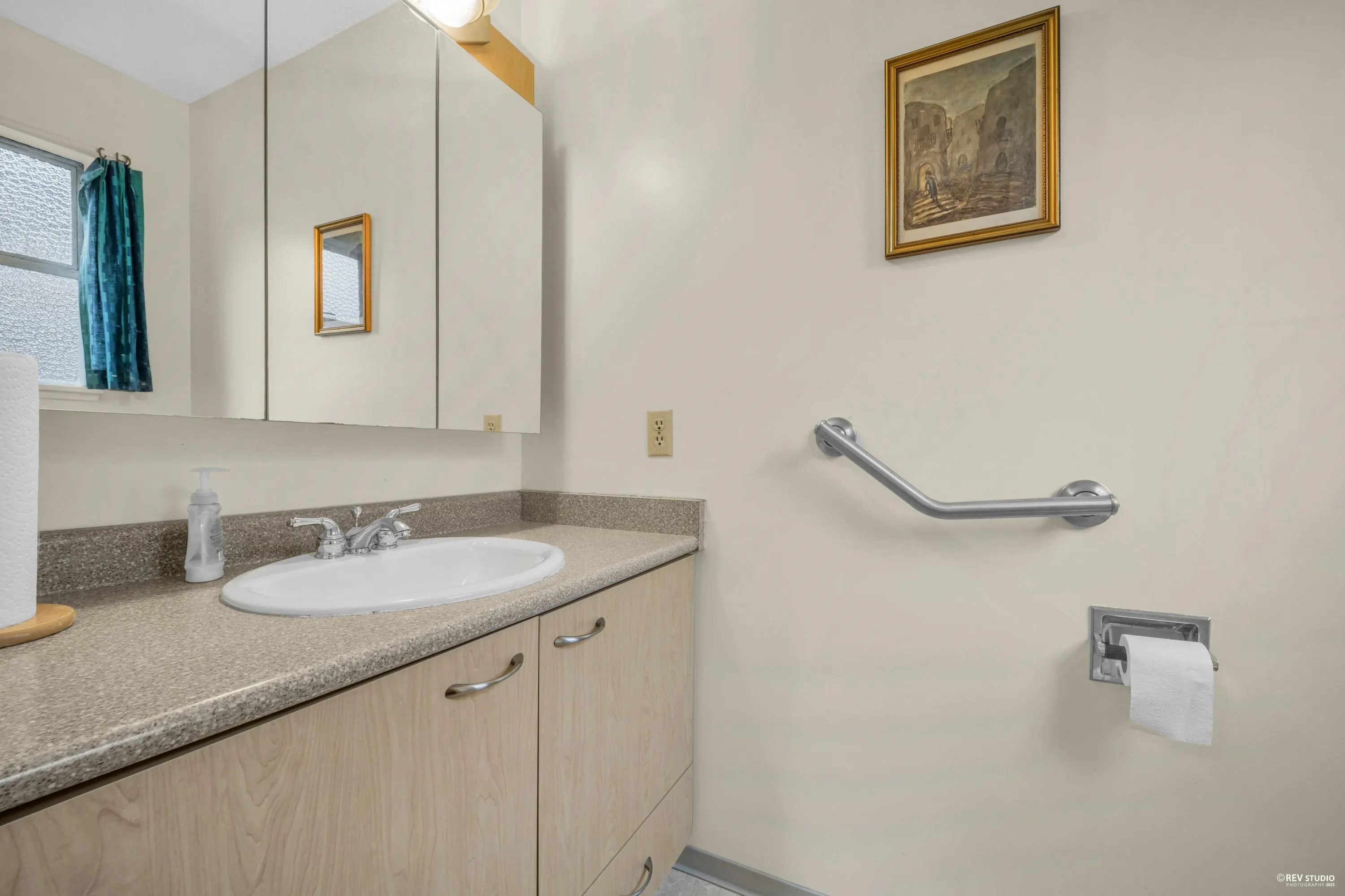 4578 Capilano Road