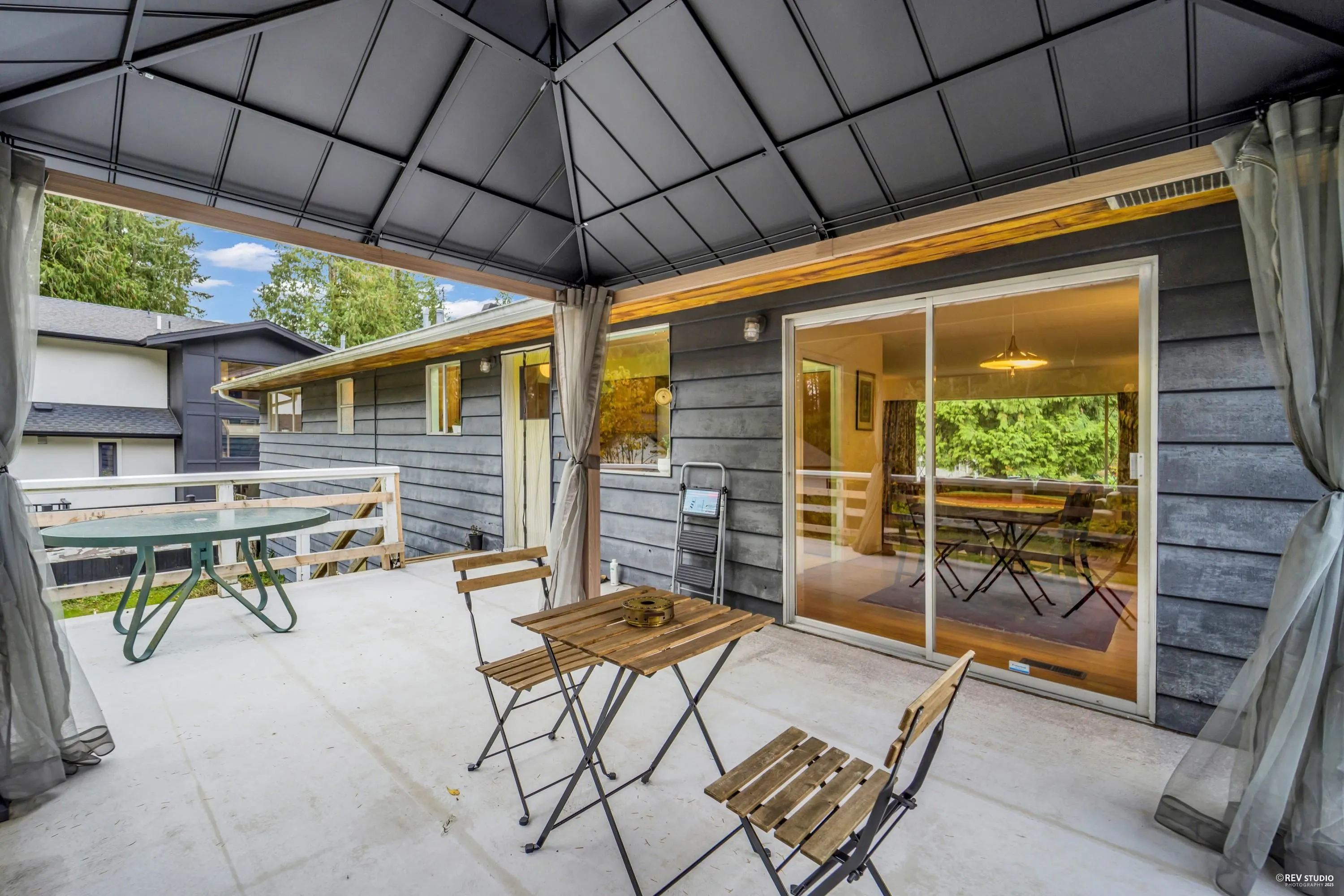 4578 Capilano Road