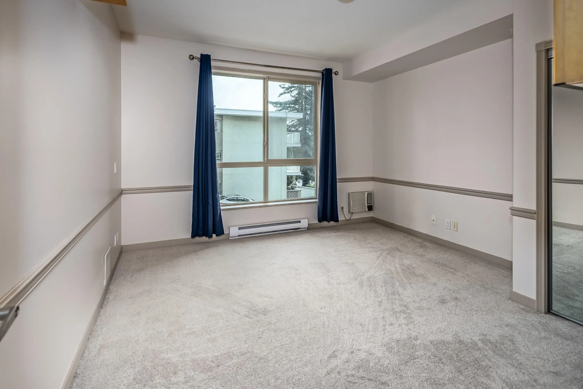 33485 South Fraser Way #207