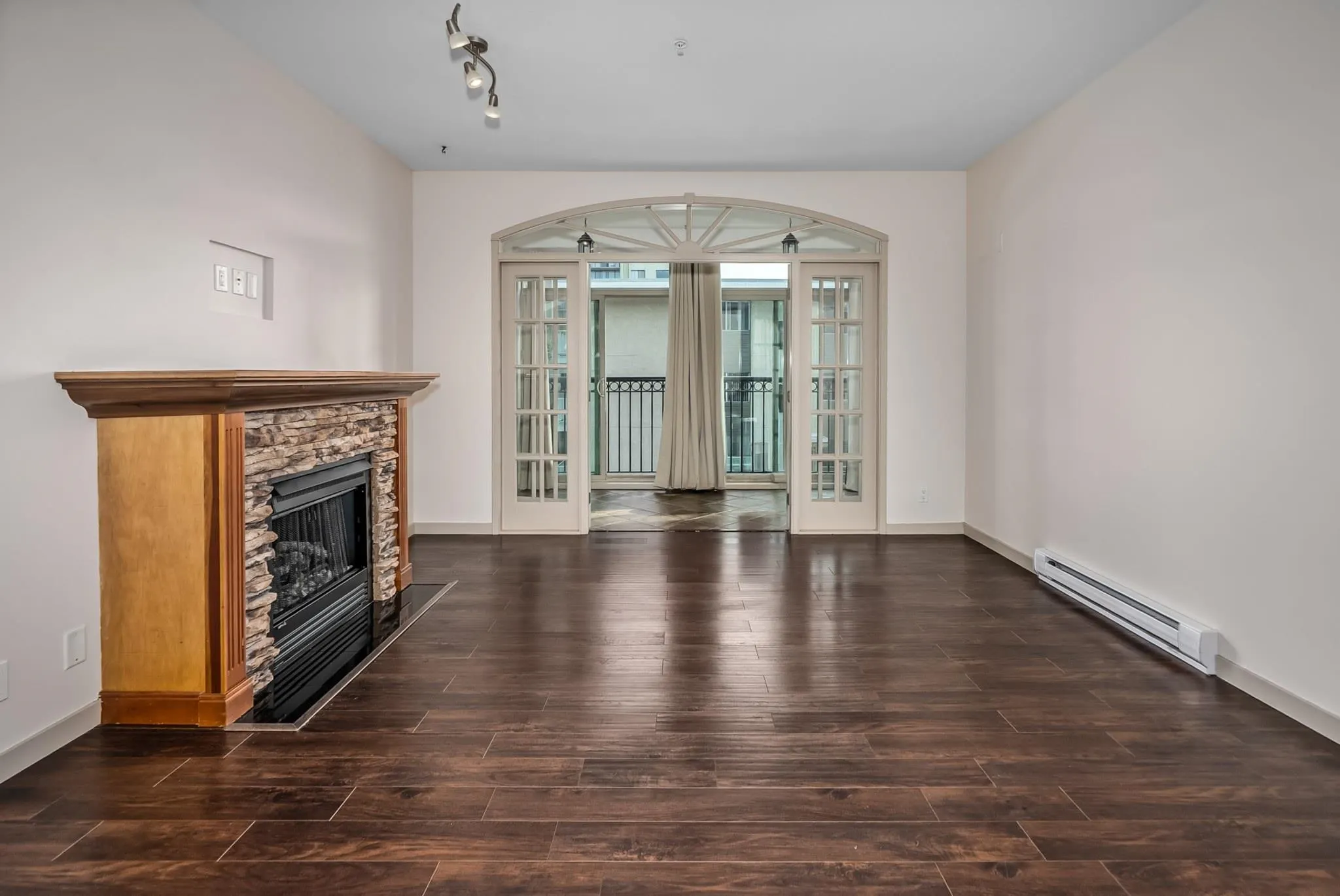 33485 South Fraser Way #207