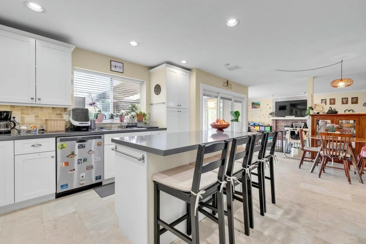 4463 Dawn Place