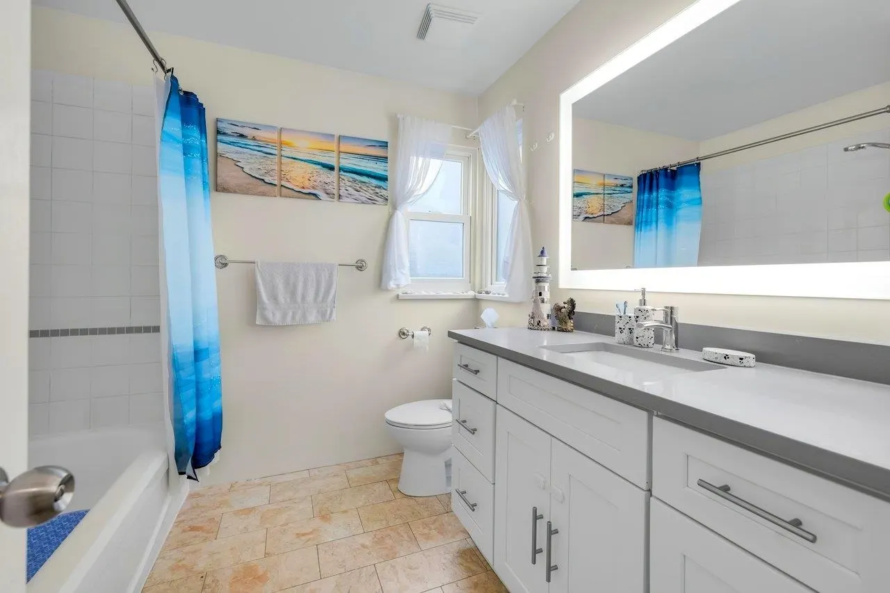 4463 Dawn Place