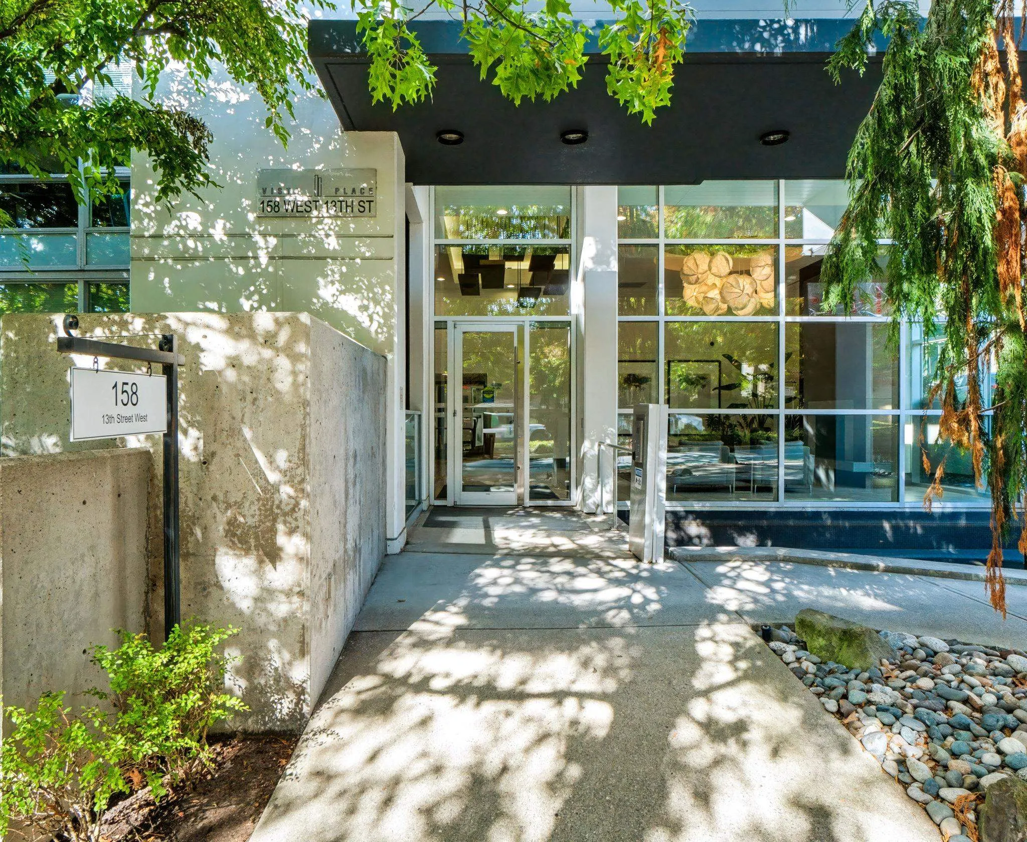 158 W 13th Street #1307