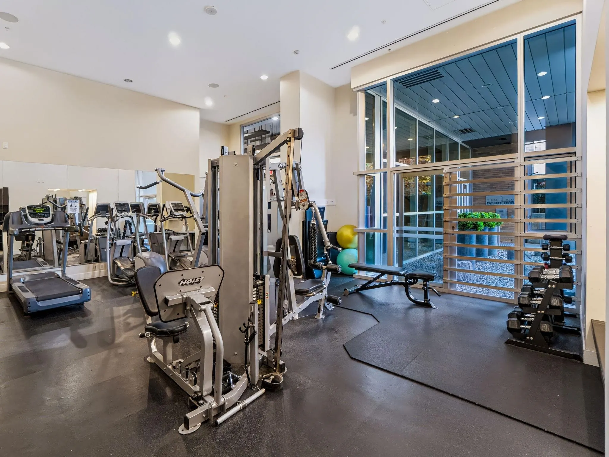 158 W 13th Street #1307
