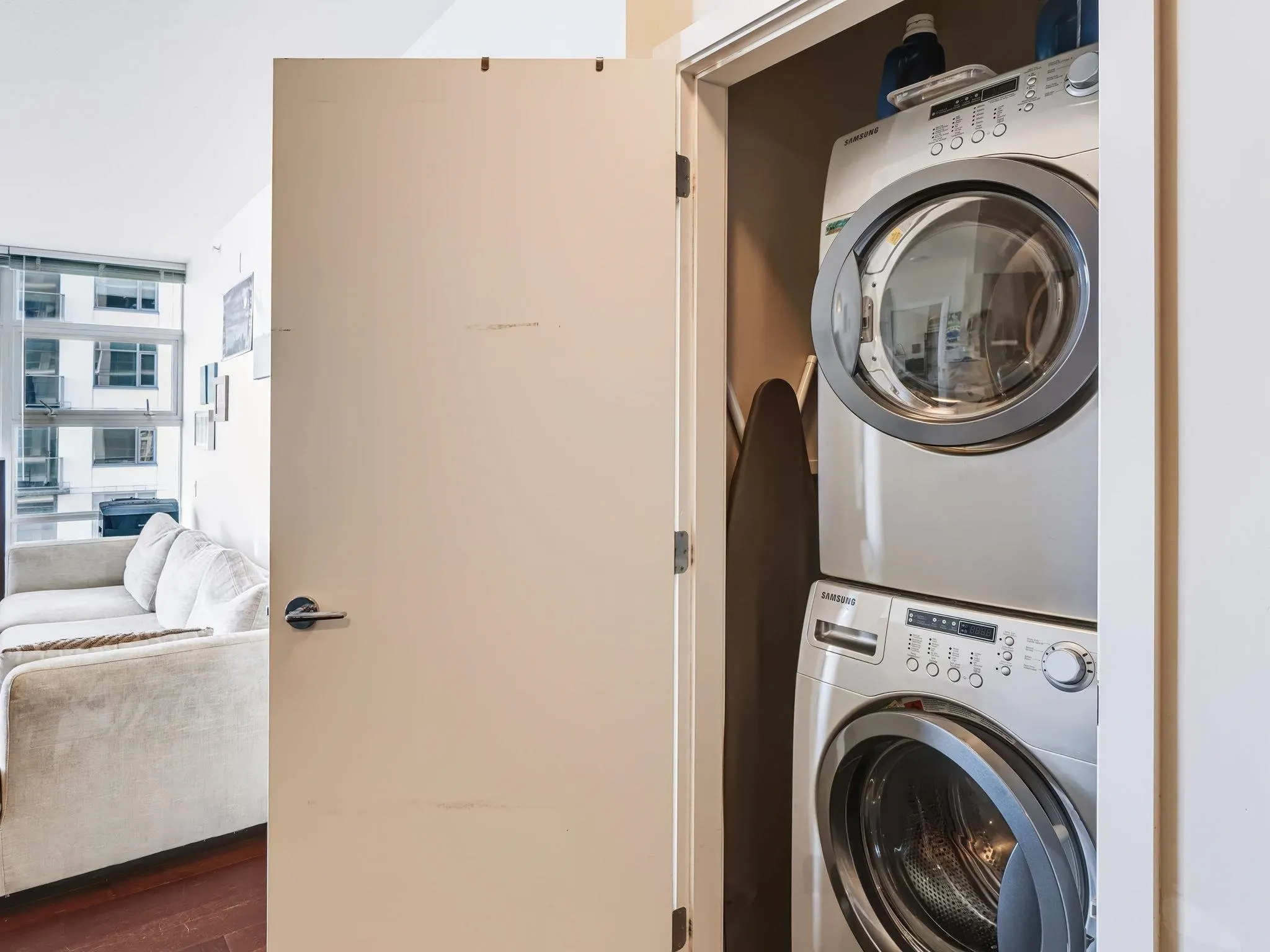 158 W 13th Street #1307