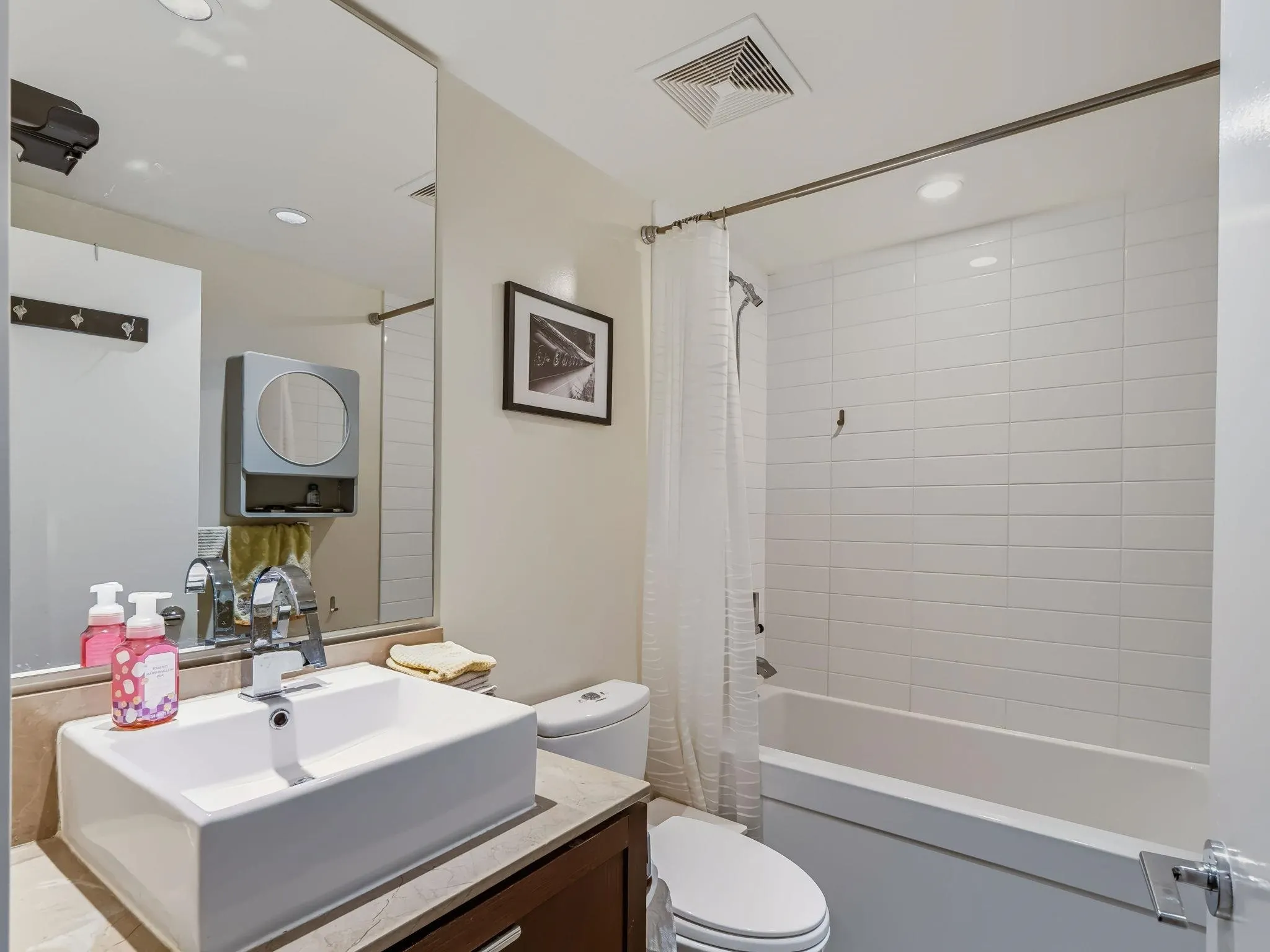 158 W 13th Street #1307