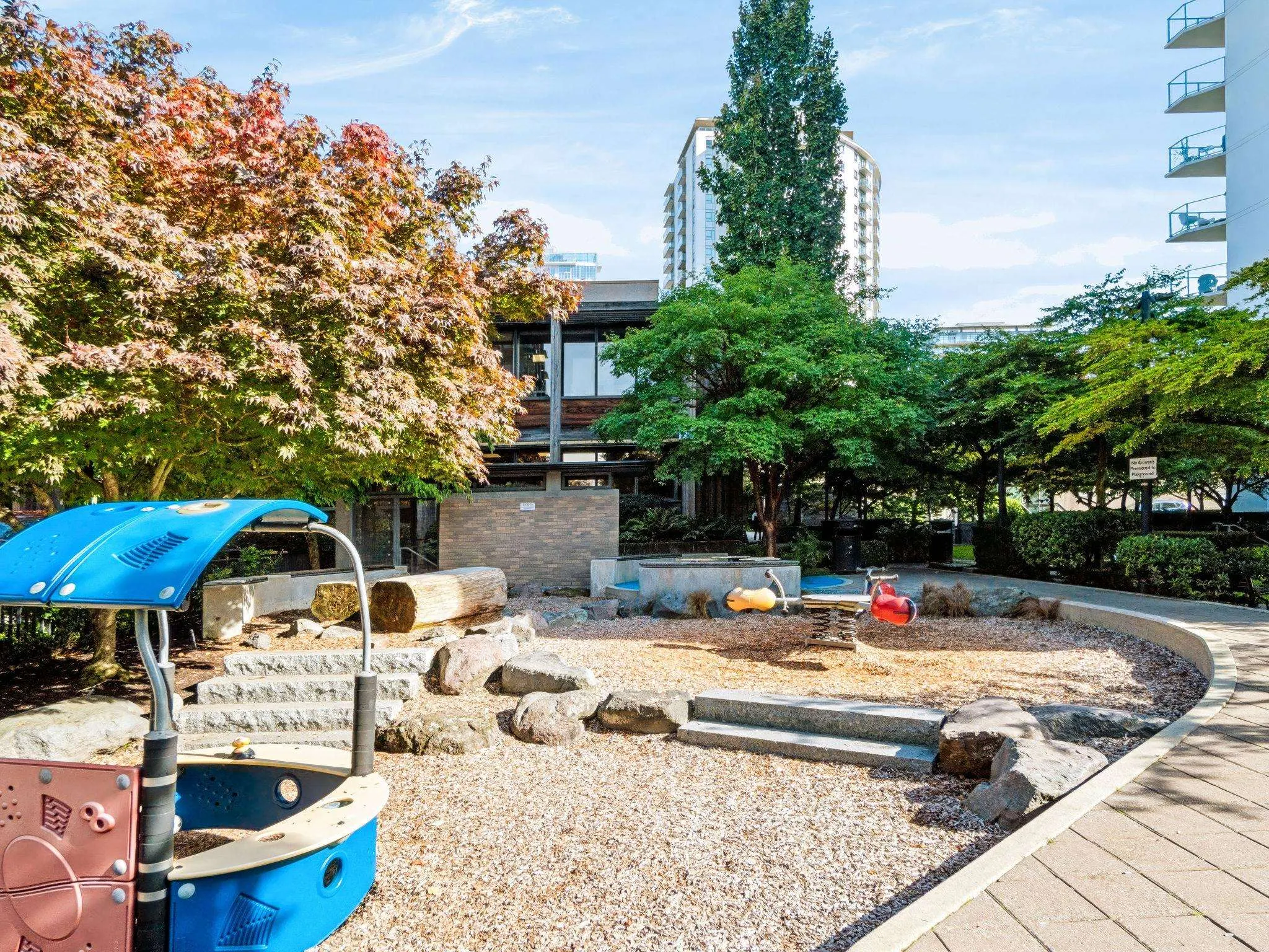 158 W 13th Street #1307