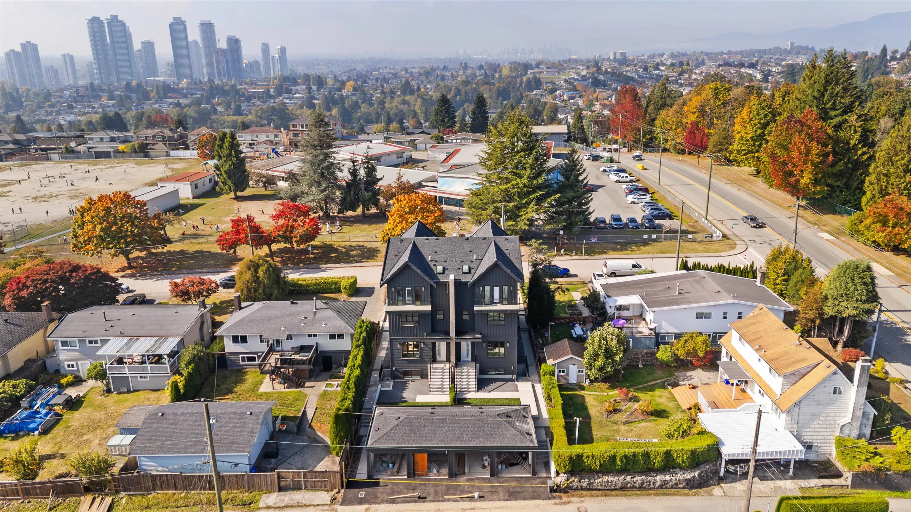 1060 Stratford Avenue #4