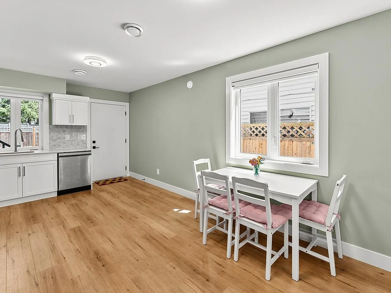 1324 W 15th Street