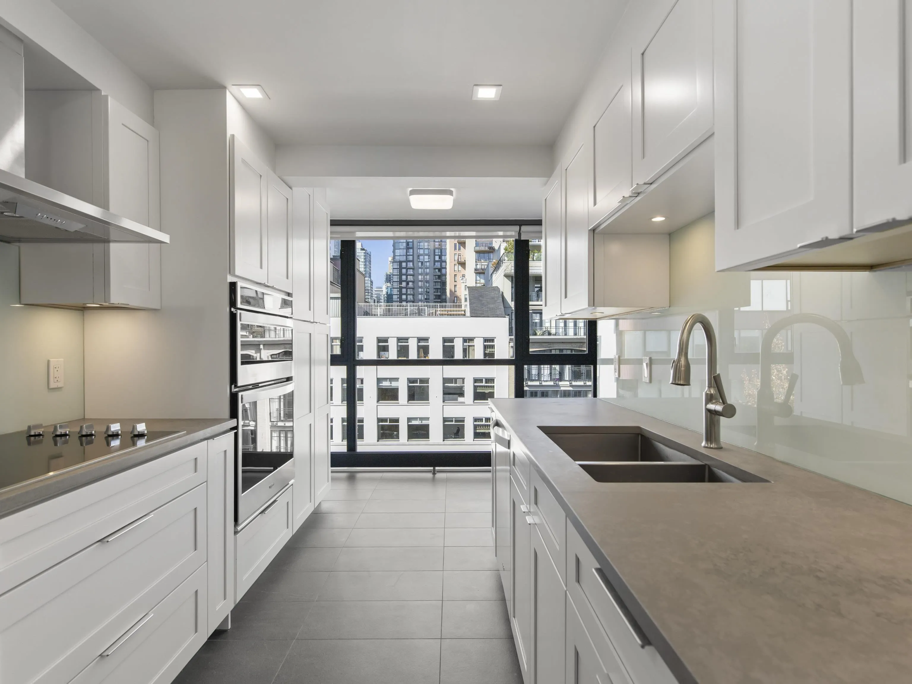 289 Drake Street #701