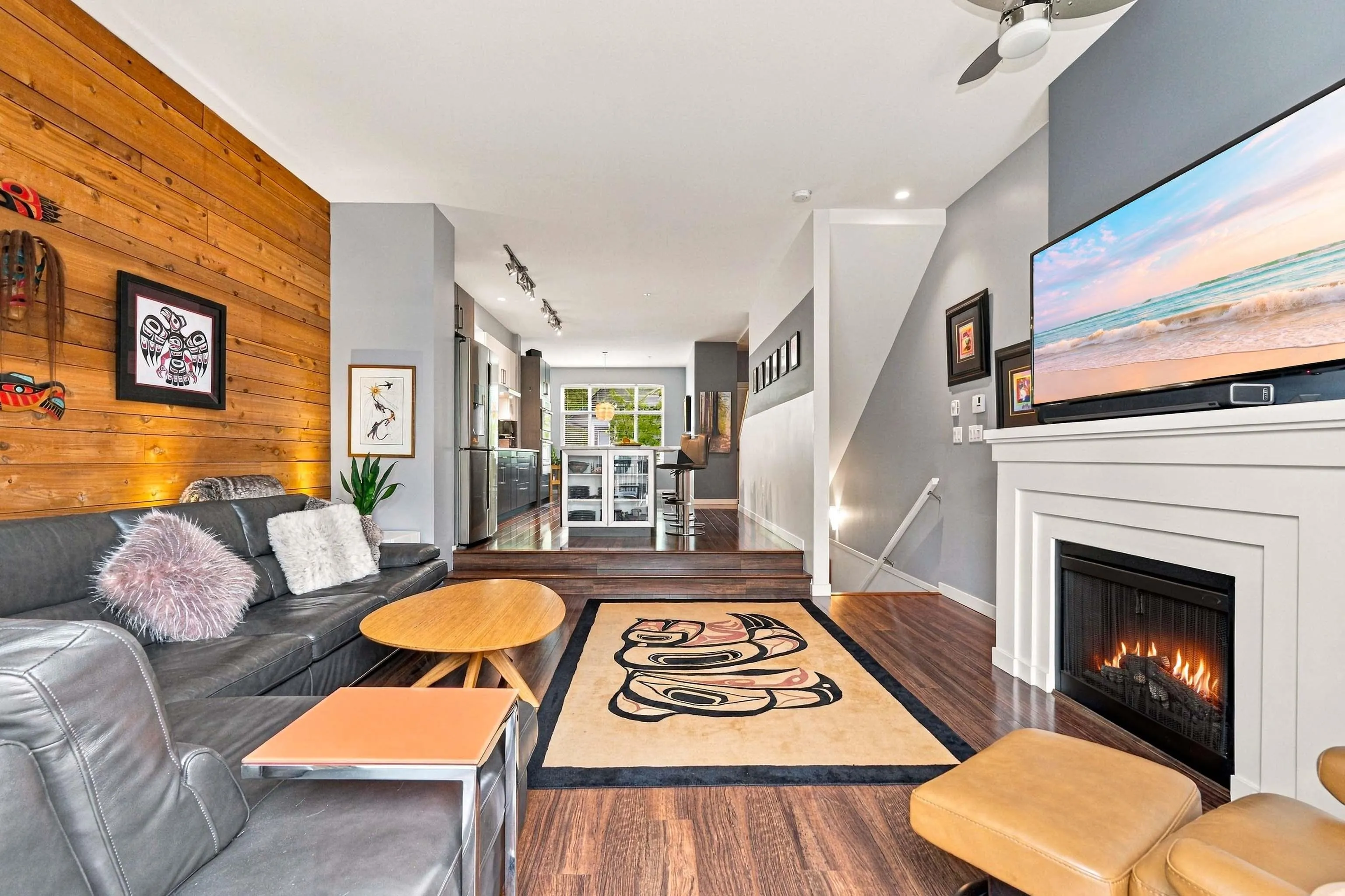 709 Premier Street