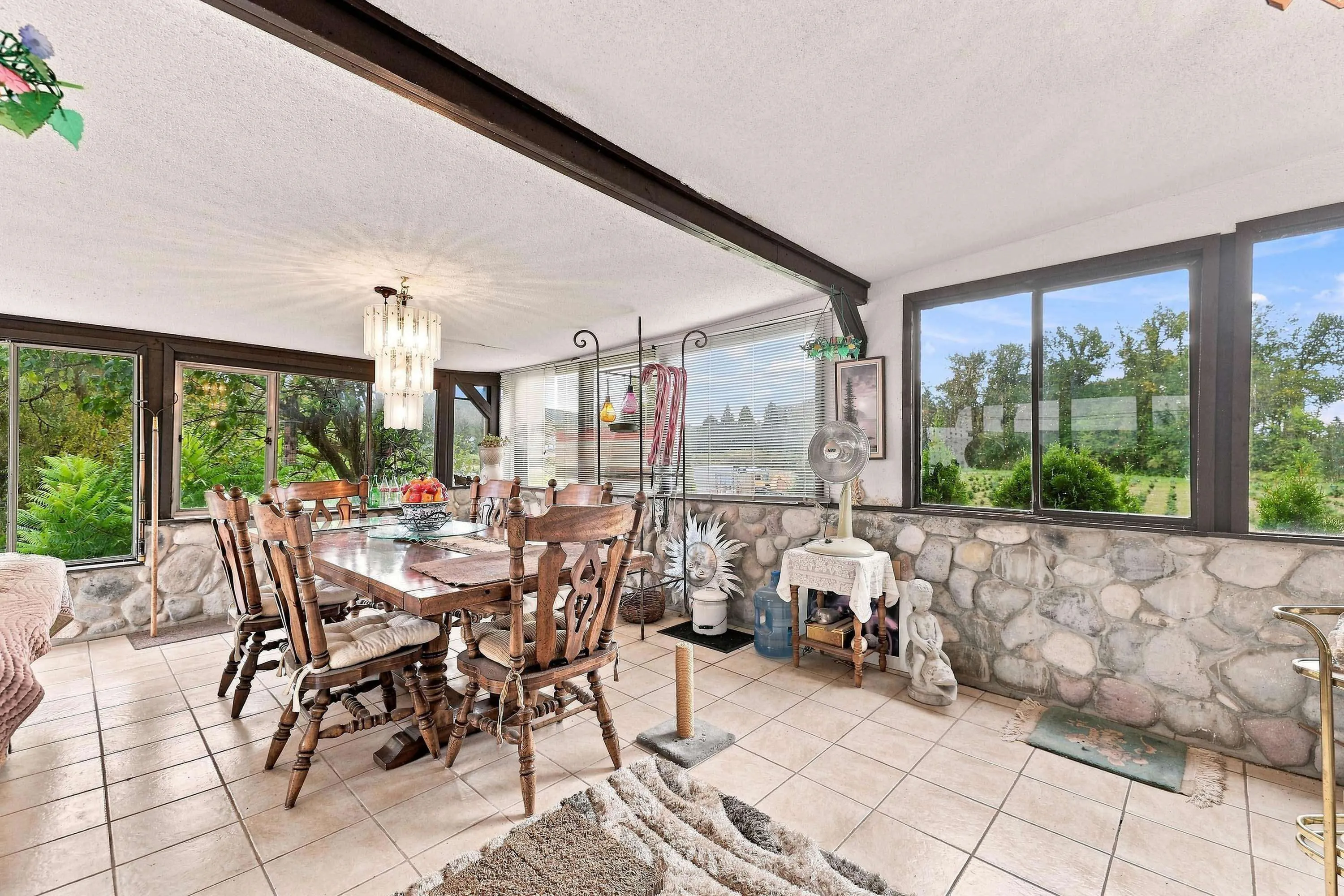 23549 Lougheed Highway