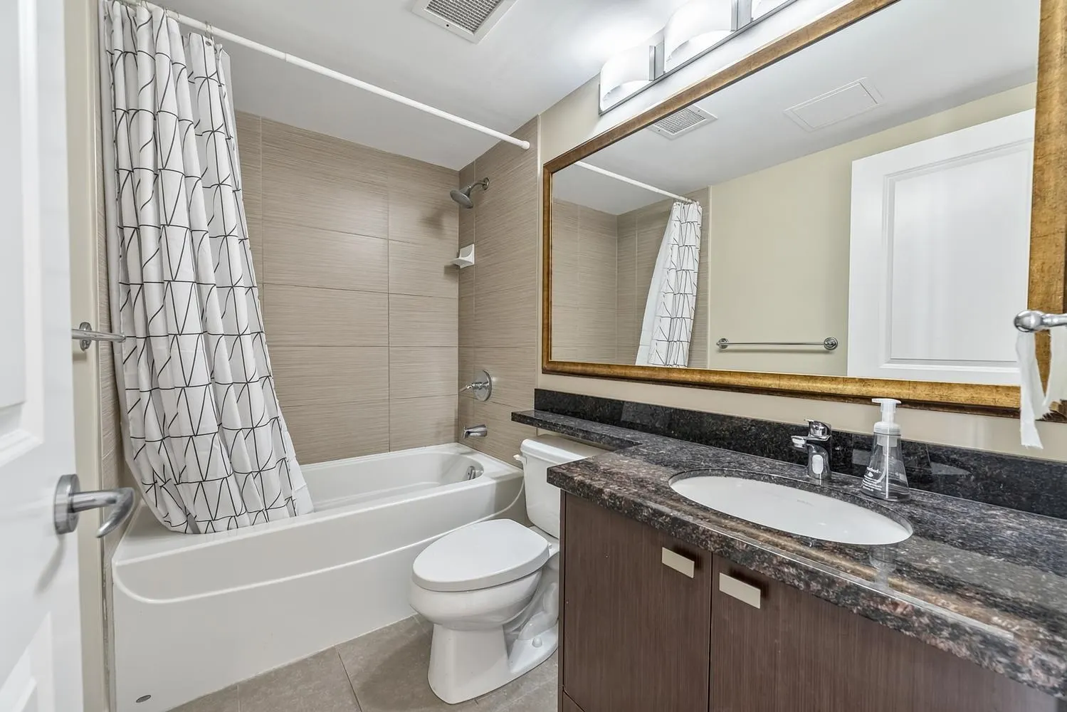 888 Carnarvon Street #2302