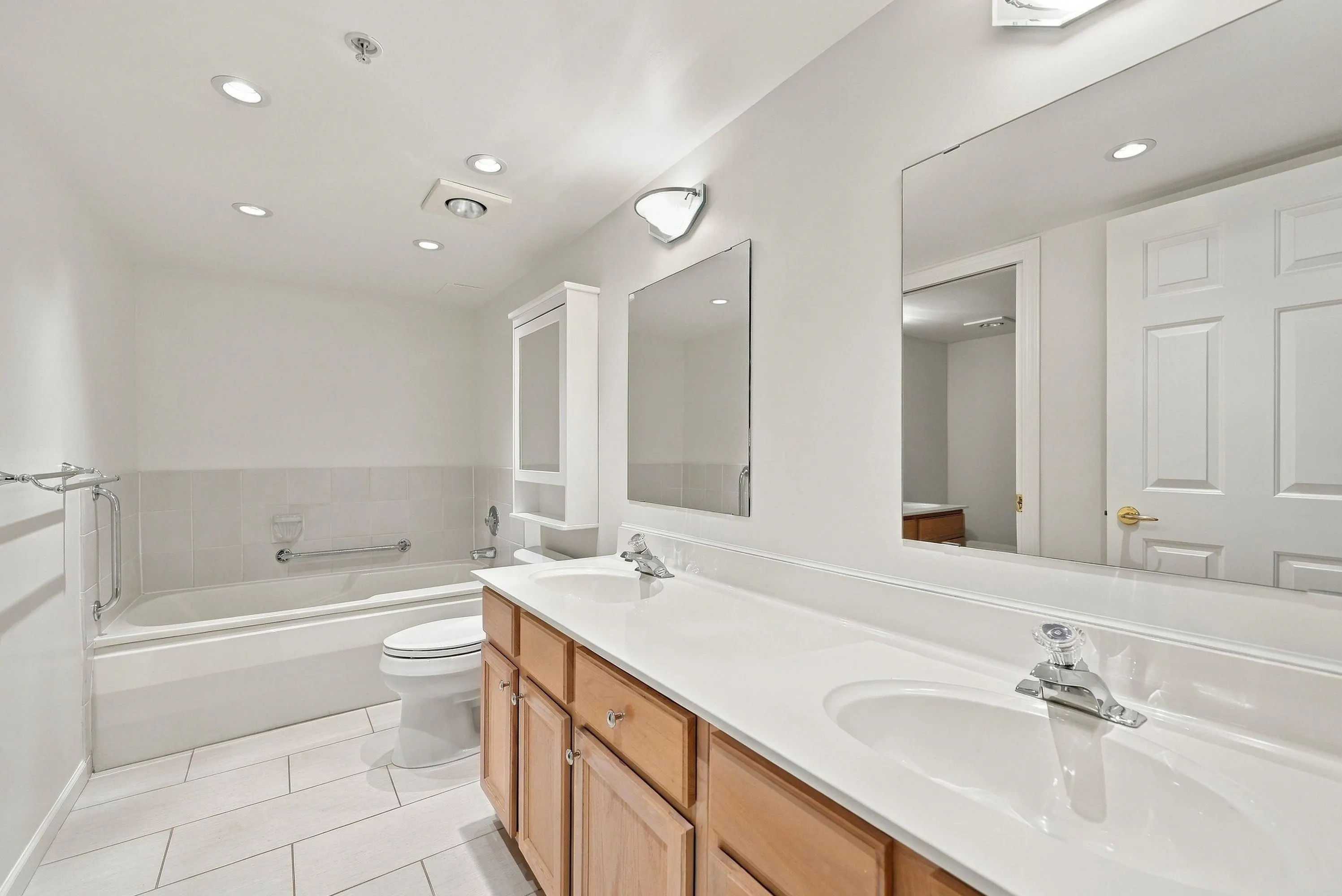 2973 Burlington Drive #106
