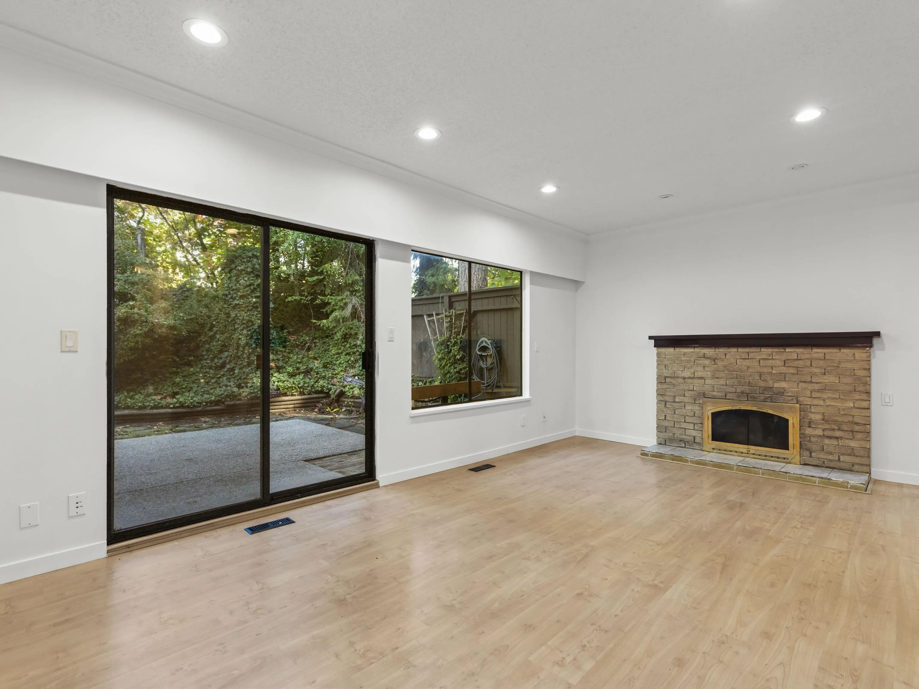 1996 Purcell Way