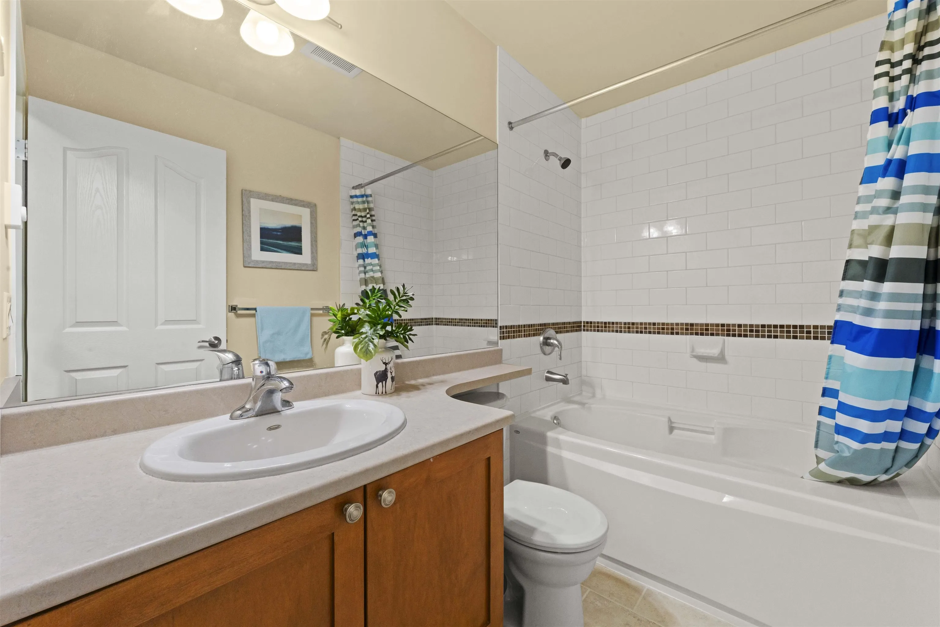 621 Langside Avenue #13