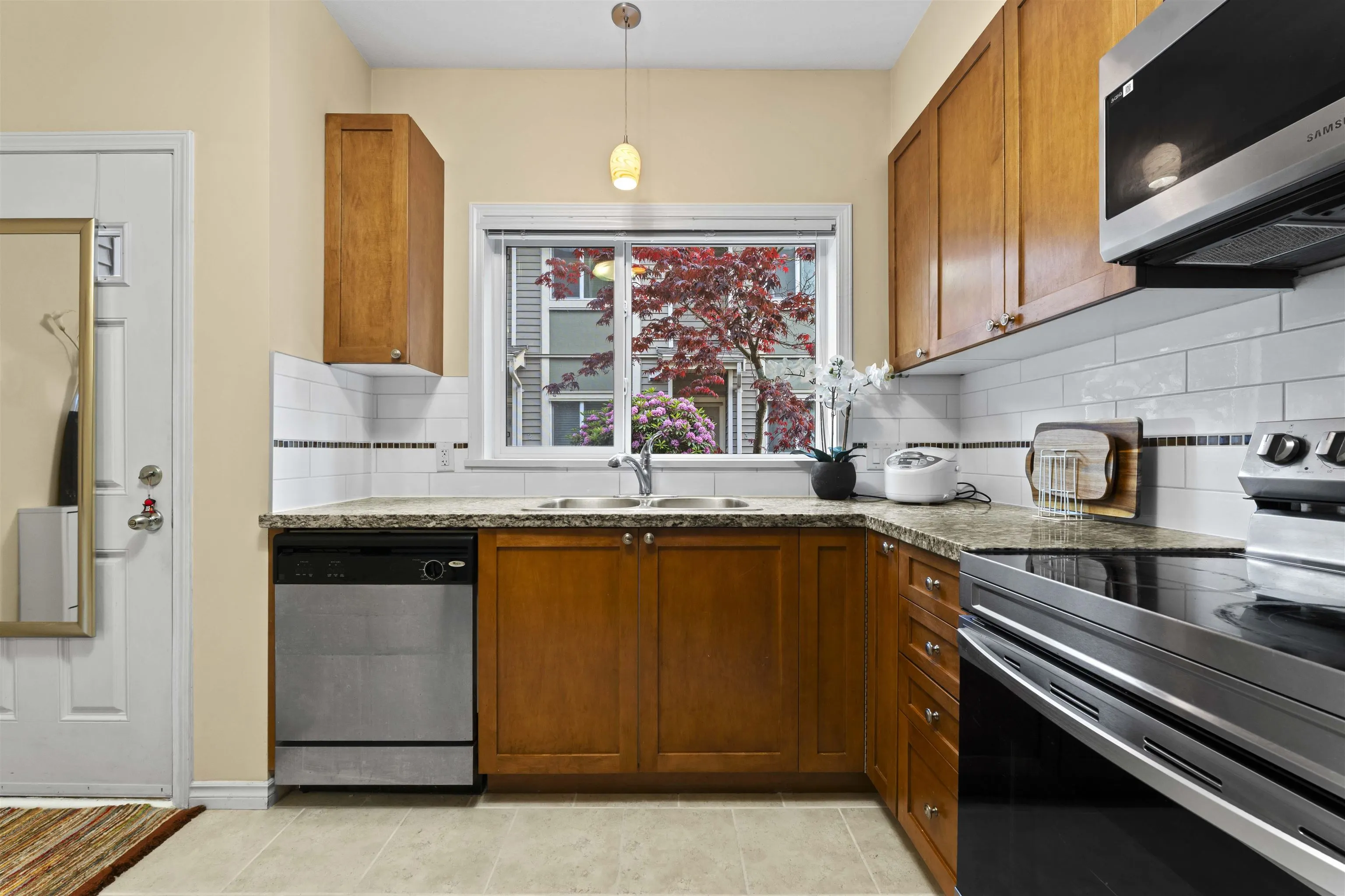621 Langside Avenue #13