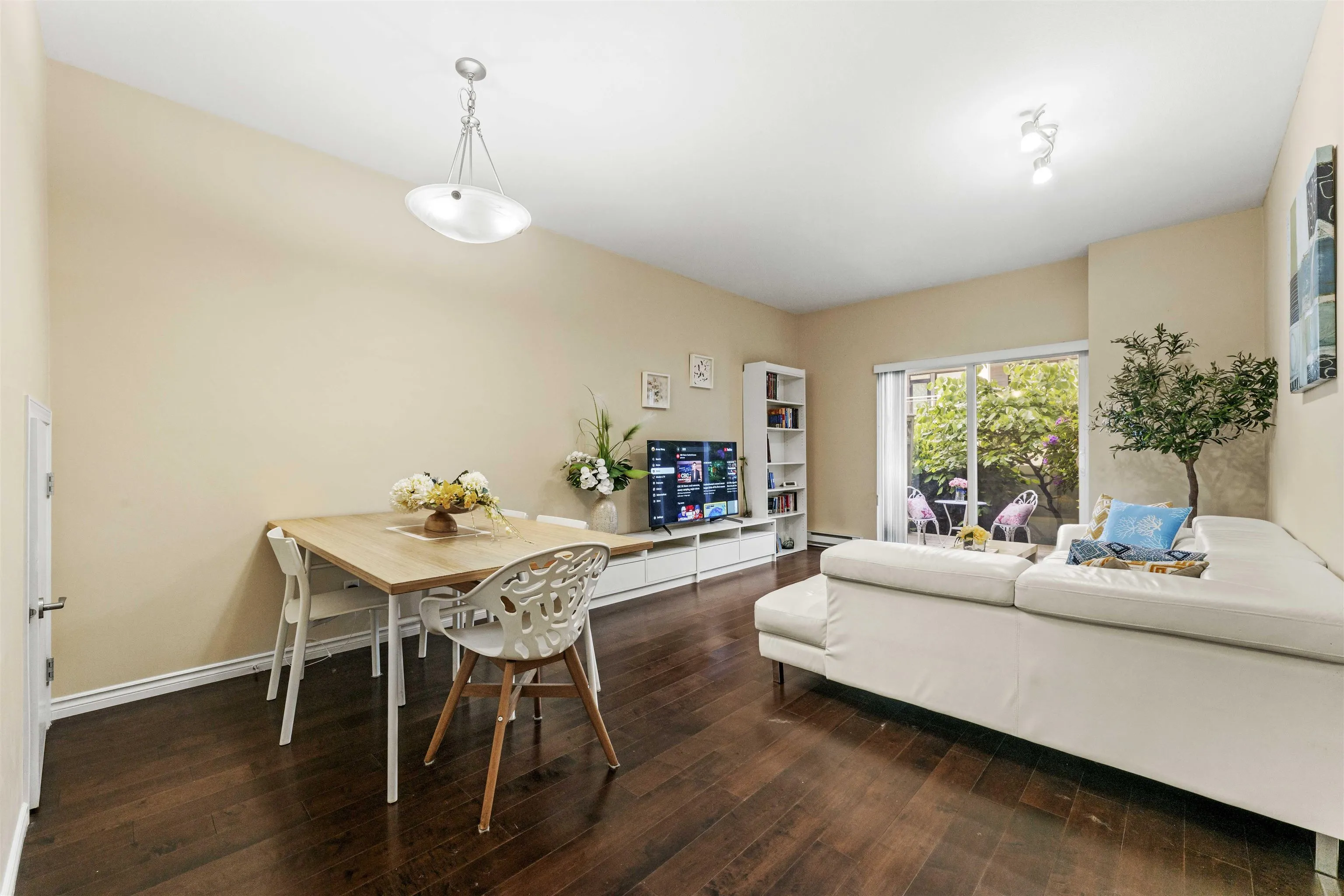 621 Langside Avenue #13