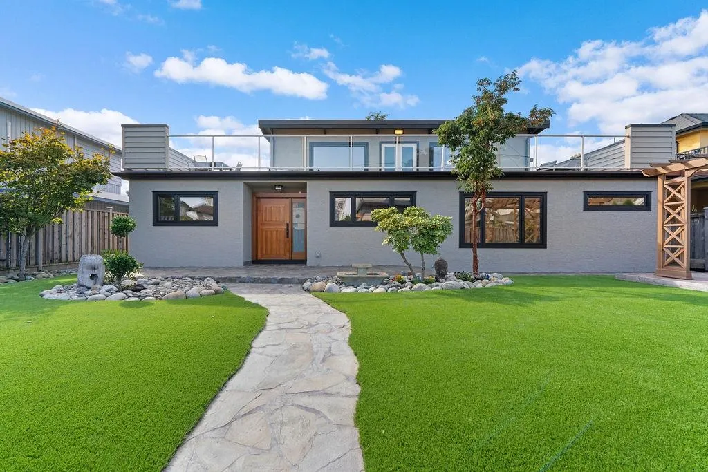 227 Centennial Parkway