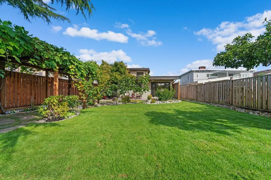 227 Centennial Parkway
