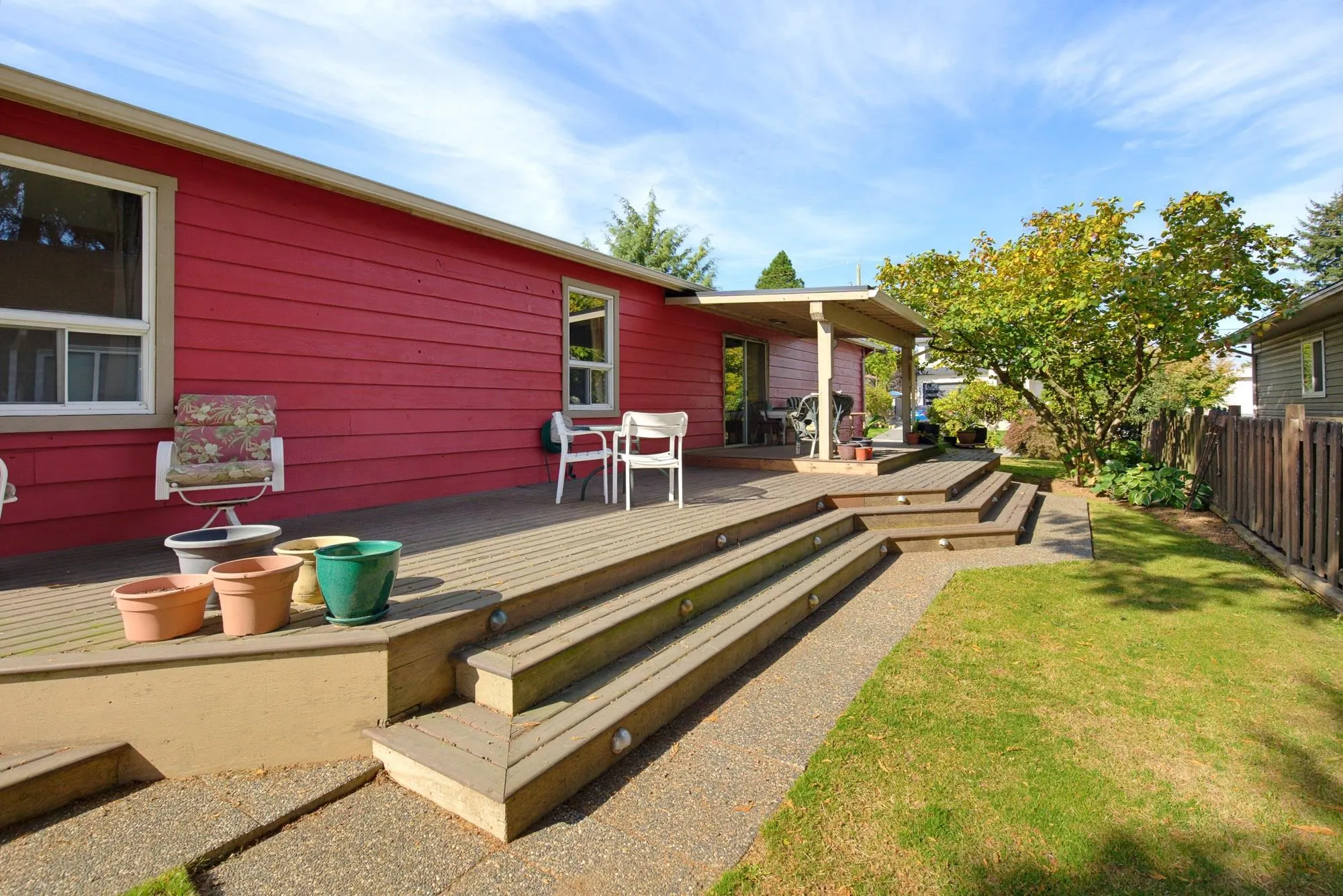 31590 Oakridge Crescent
