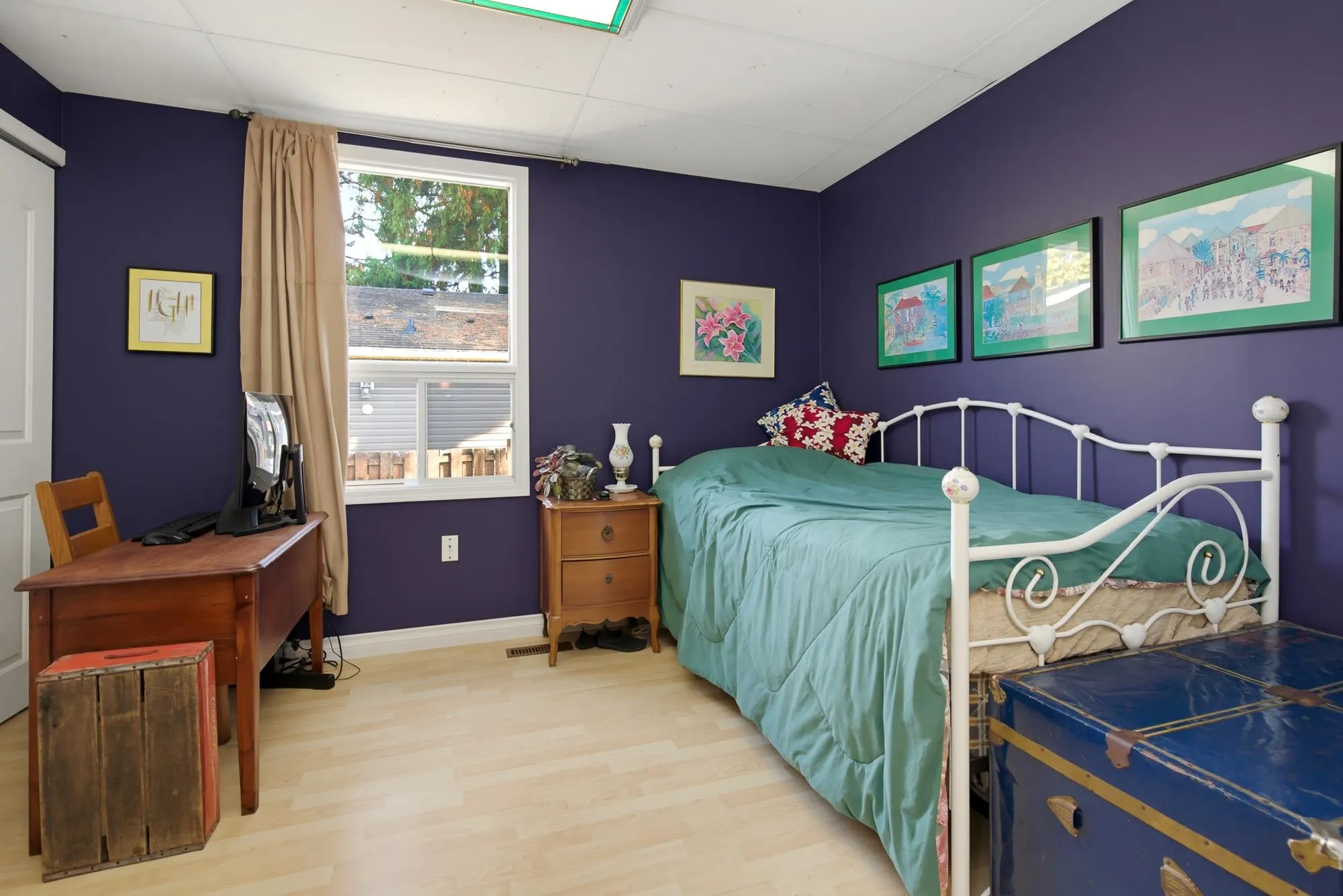 31590 Oakridge Crescent