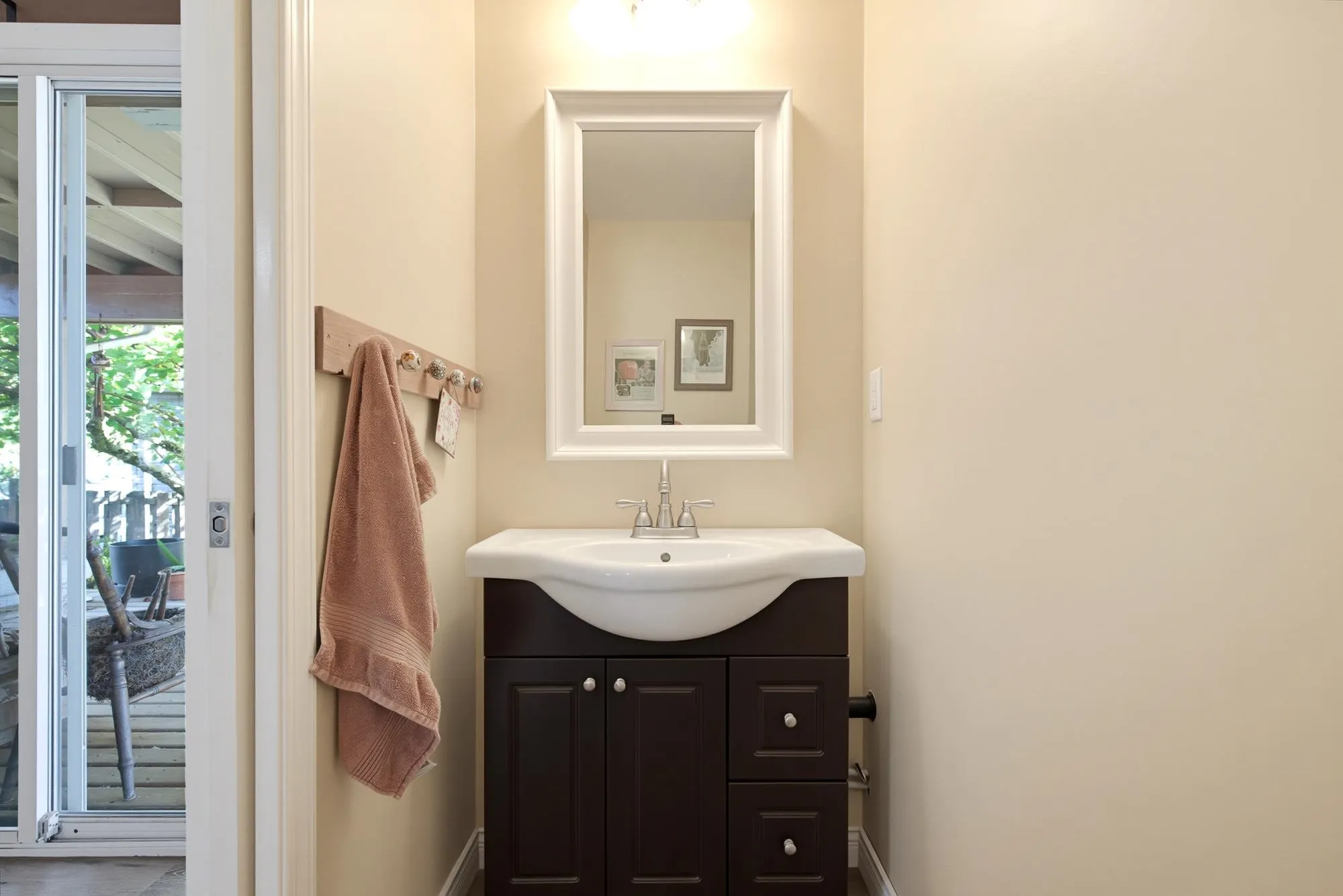 31590 Oakridge Crescent