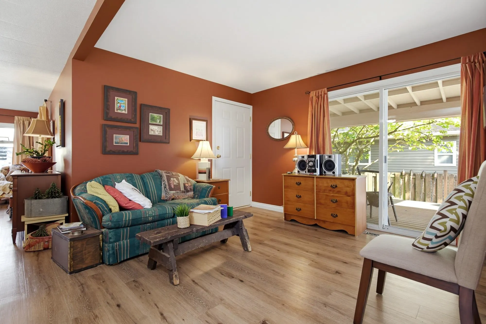 31590 Oakridge Crescent