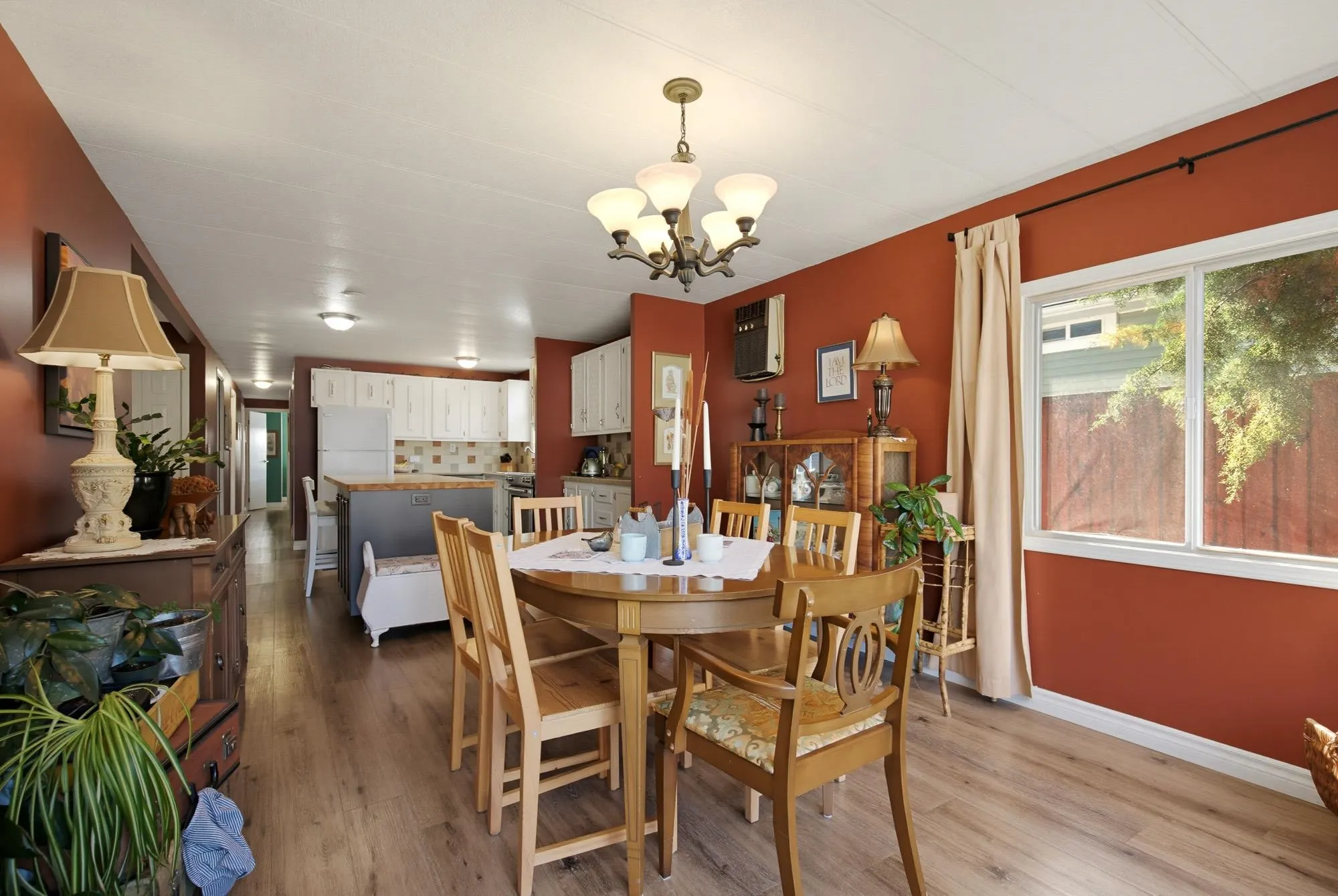 31590 Oakridge Crescent