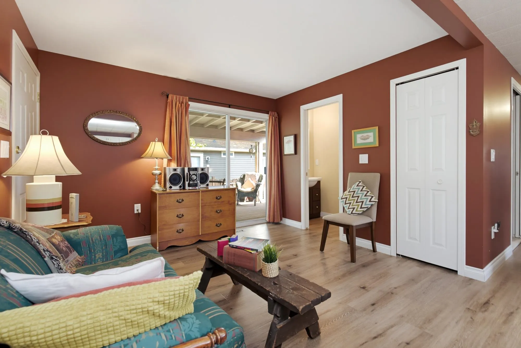 31590 Oakridge Crescent