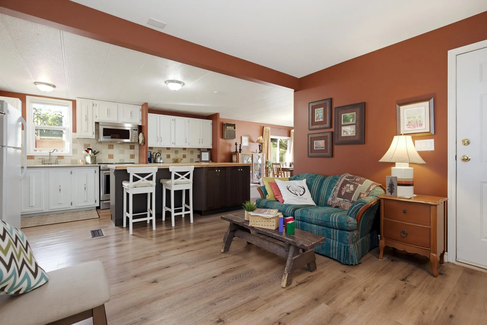 31590 Oakridge Crescent