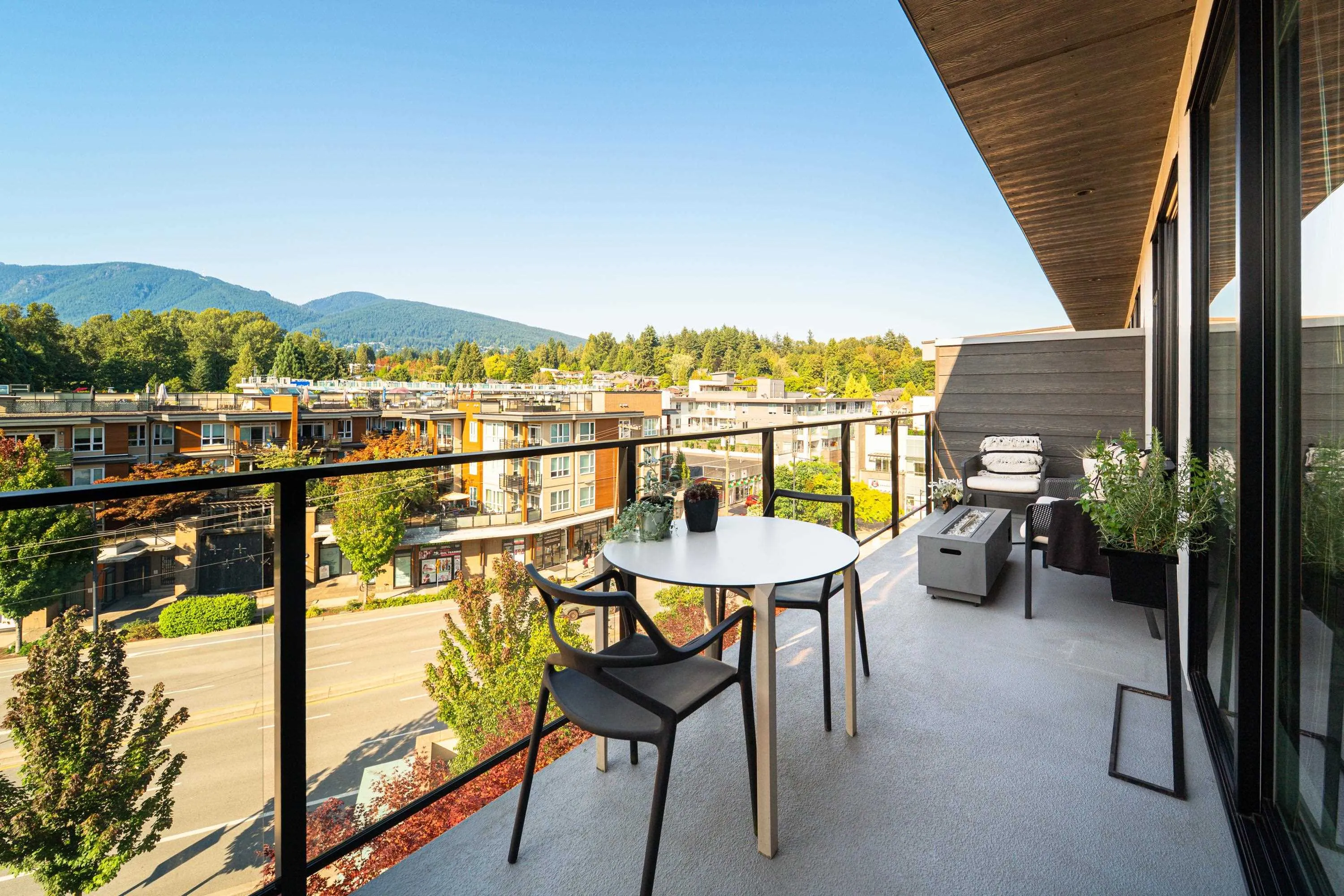725 Marine Drive #517