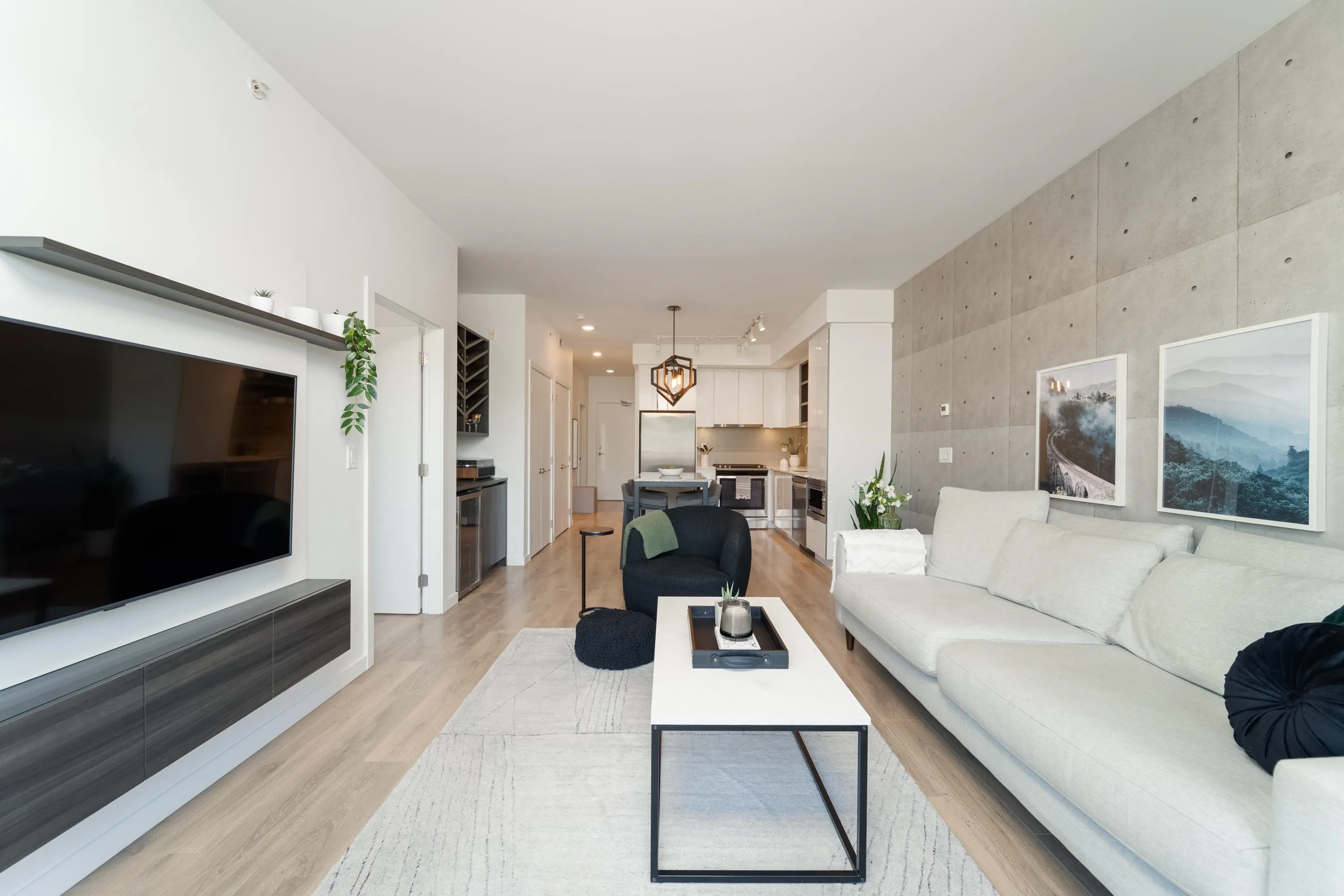 725 Marine Drive #517