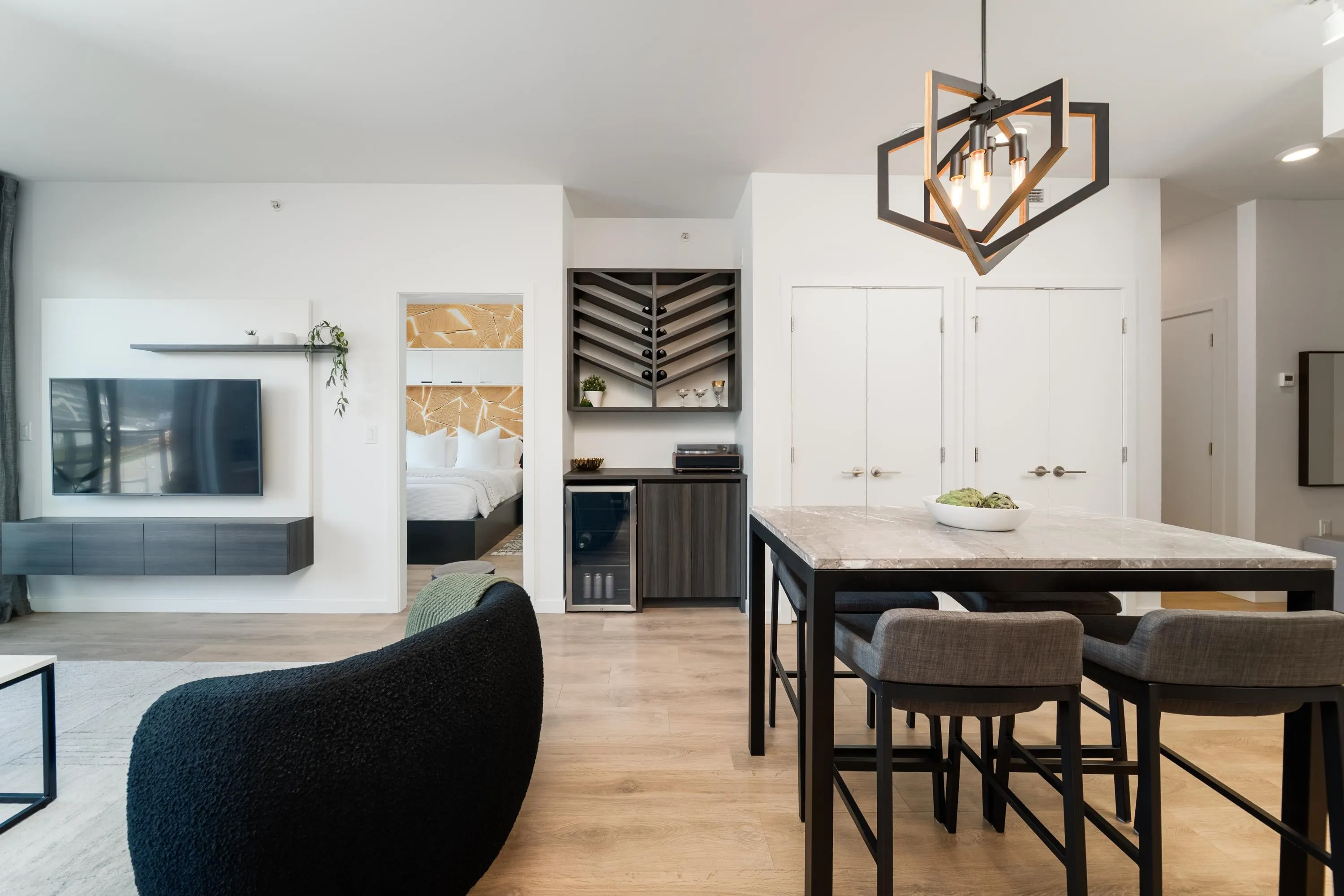 725 Marine Drive #517