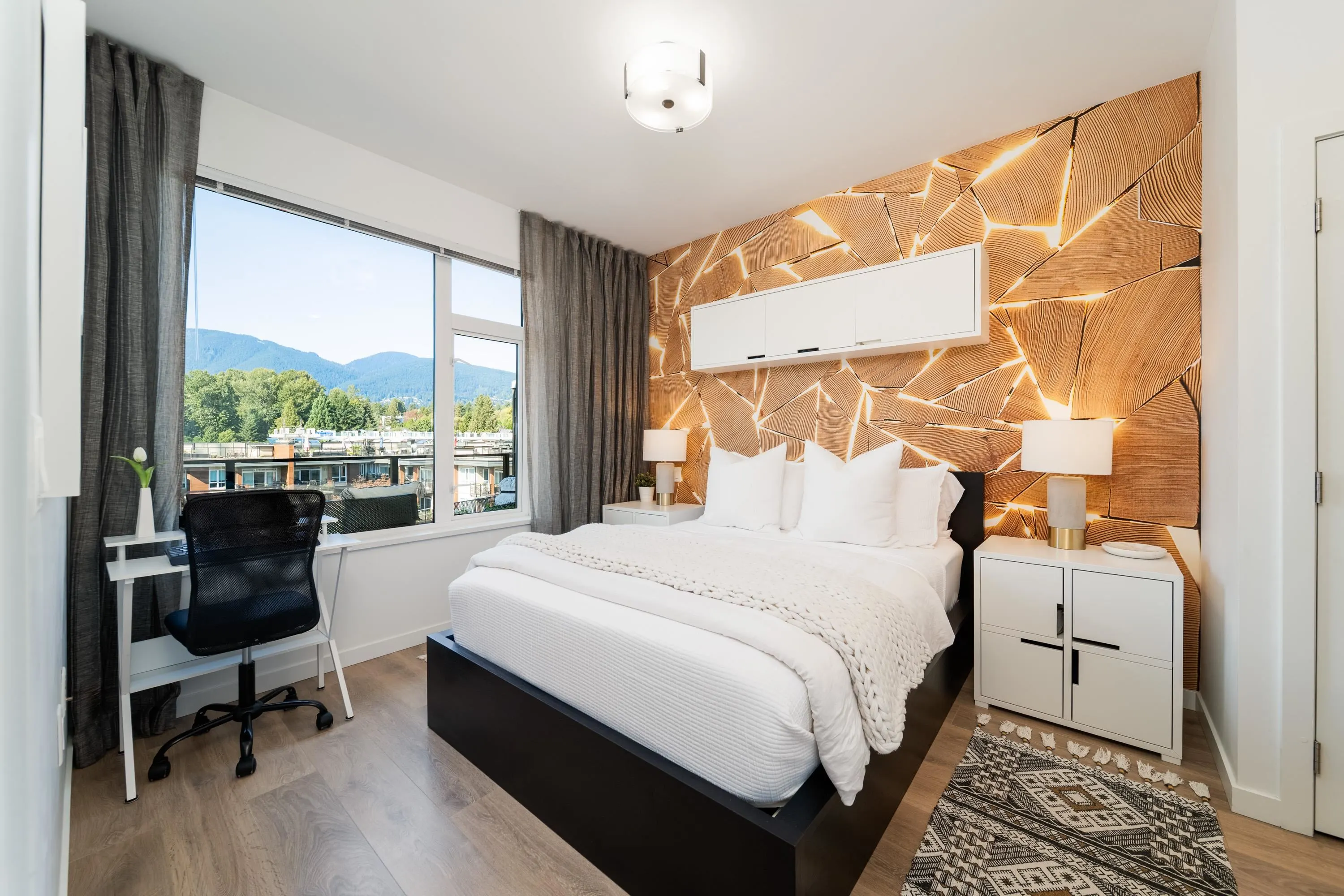 725 Marine Drive #517