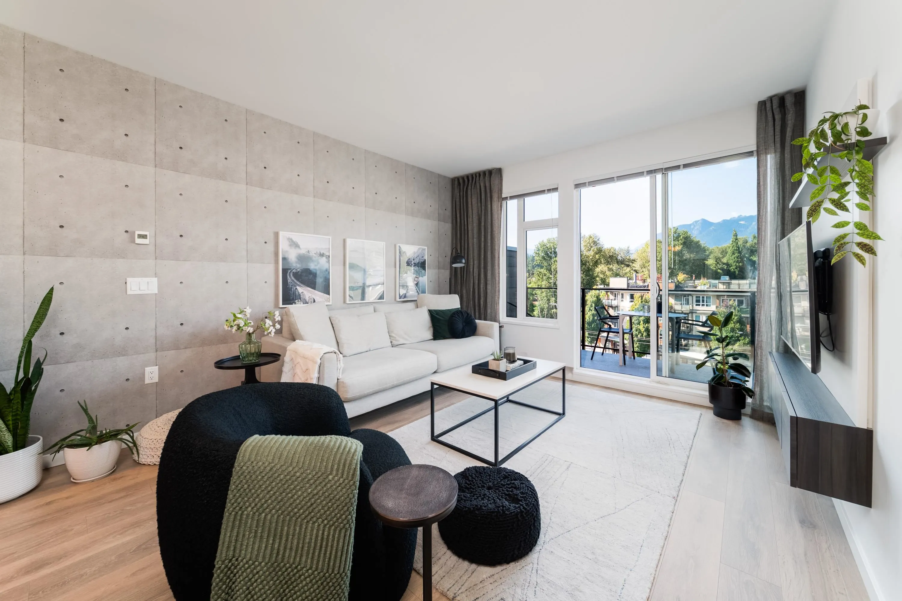 725 Marine Drive #517