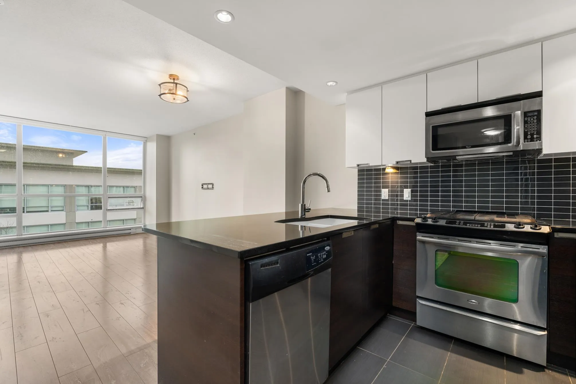 2968 Glen Drive #802