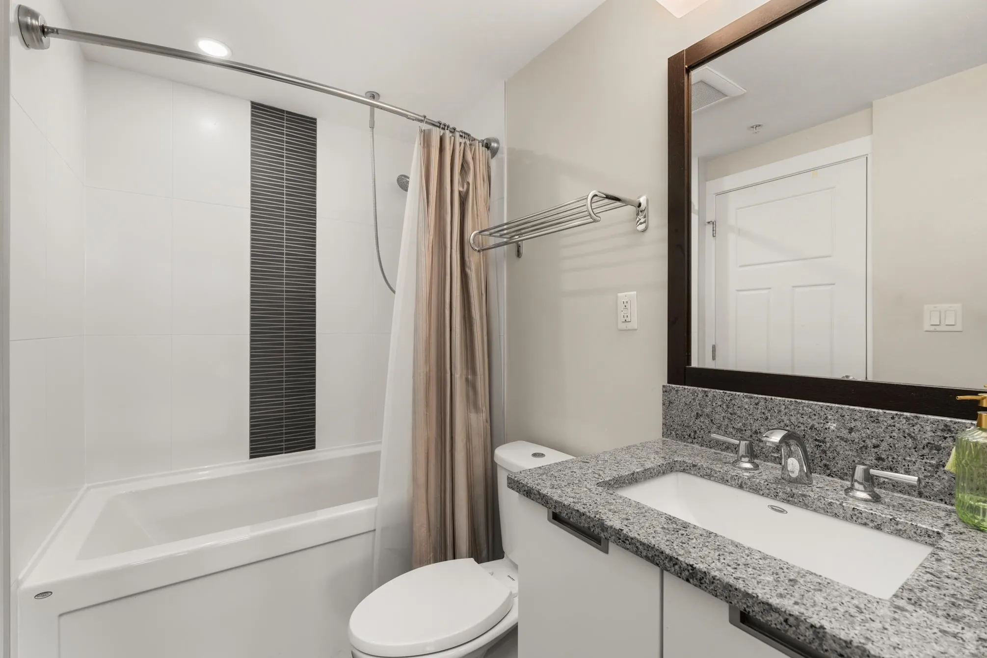 2968 Glen Drive #802