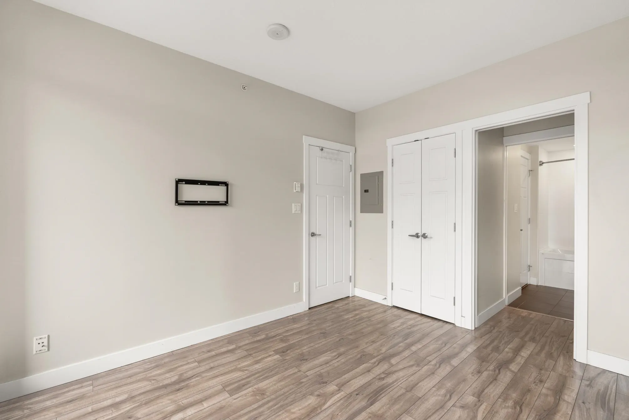 2968 Glen Drive #802