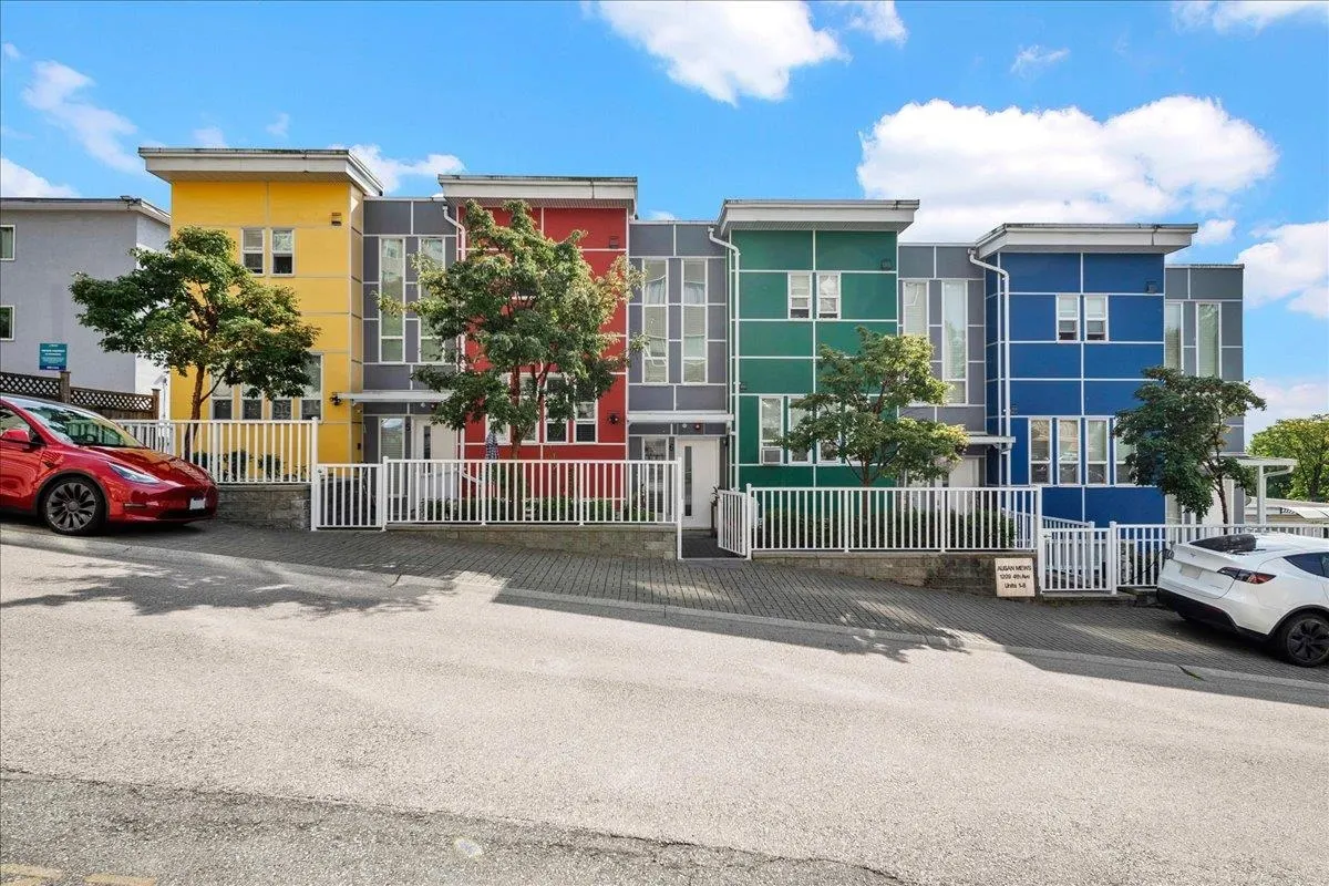 1209 Fourth Avenue #6
