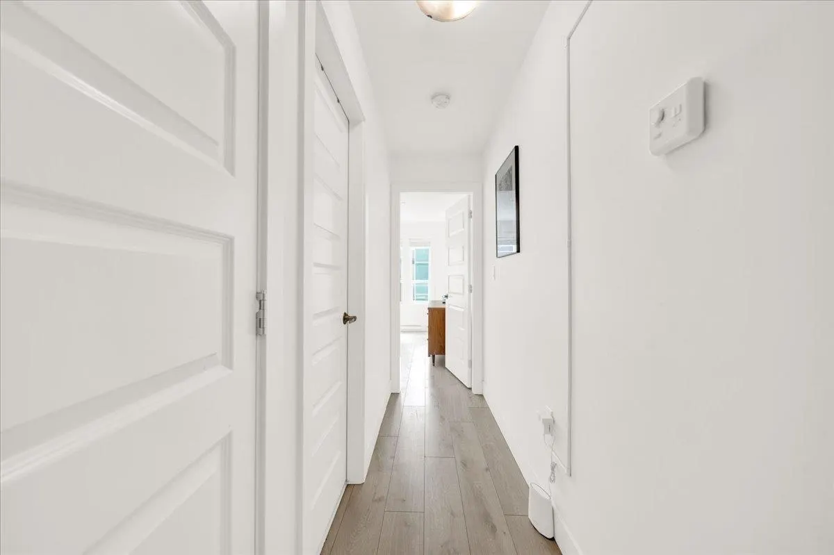 1209 Fourth Avenue #6