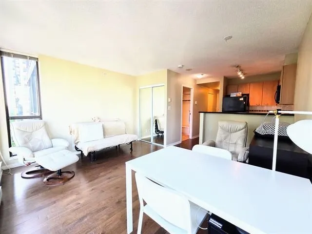 1367 Alberni Street #1109