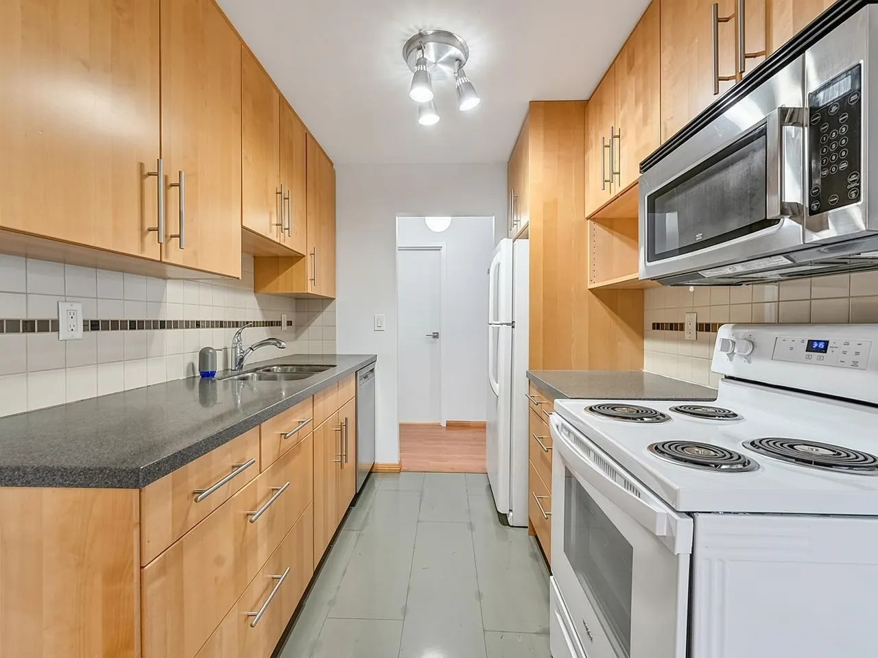 1844 W 7th Avenue #106